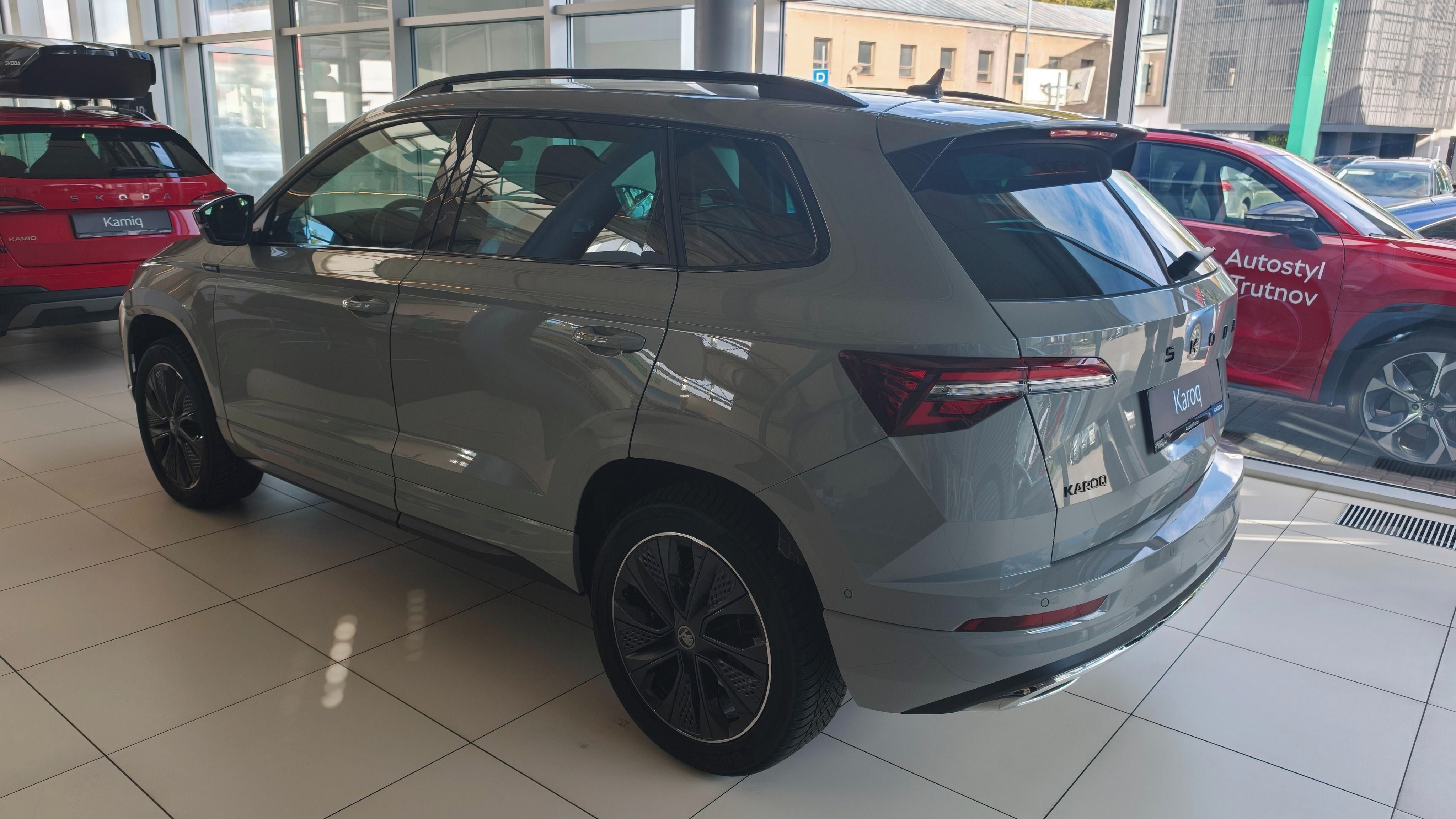 Škoda Karoq, Sportline 2.0TDI 110kW 4x4 - fotka 5