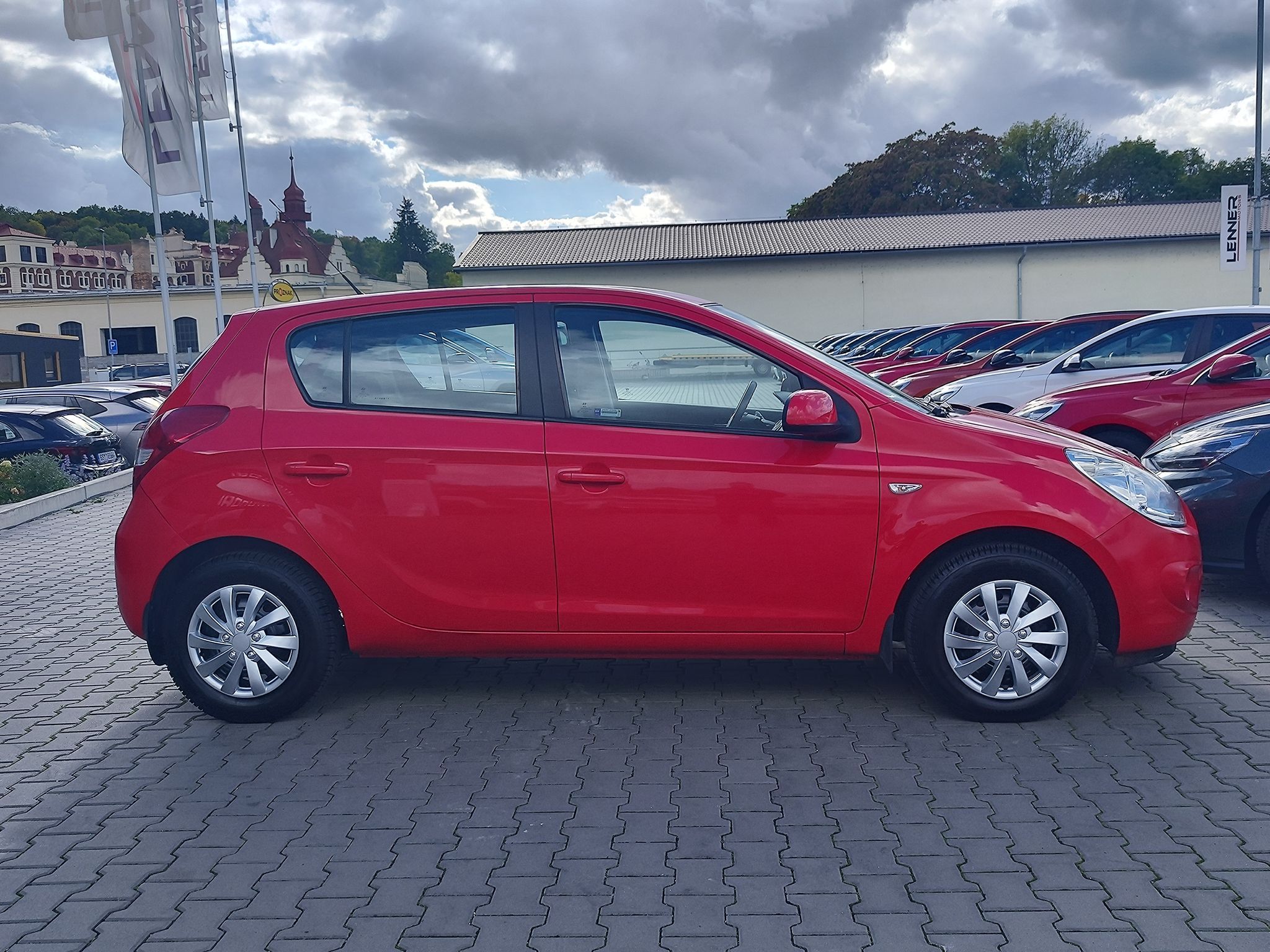 Hyundai i20, 1.2i/57kW Comfort A/C - fotka 4
