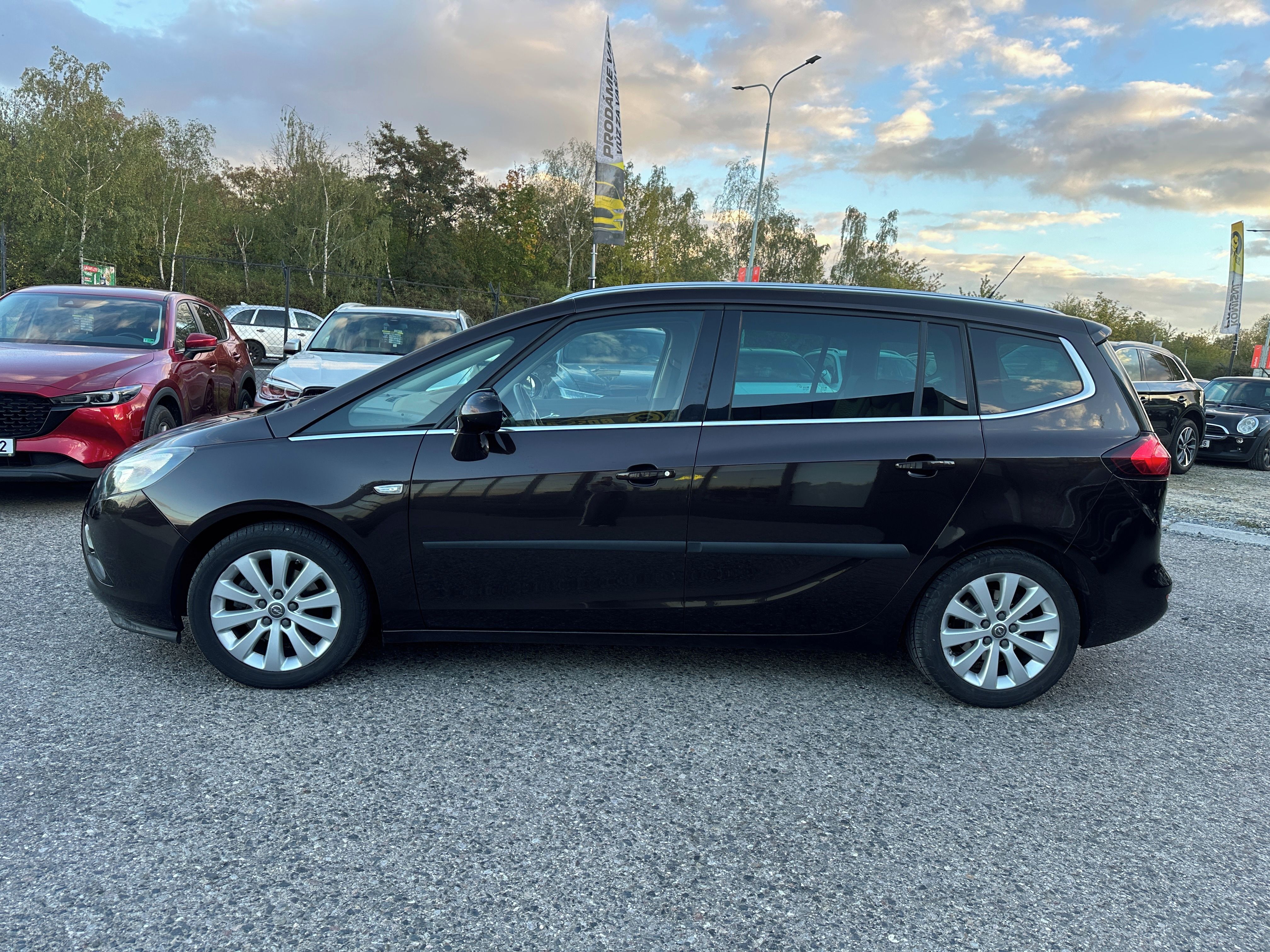Opel Zafira, Opel Zafira Tourer 2015 - fotka 4