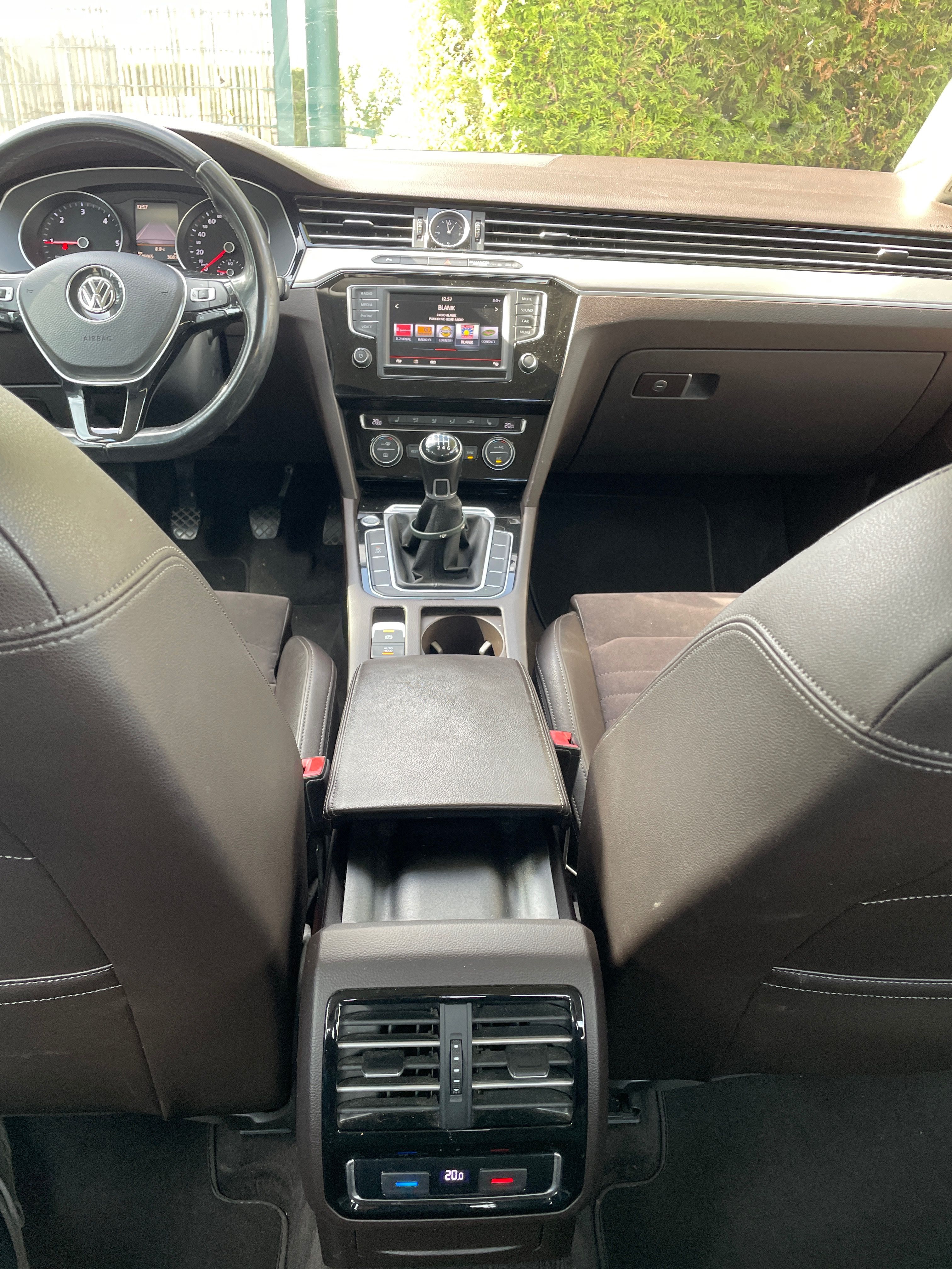 Volkswagen Passat, VW Passat 2,0 TDI Higline - fotka 5