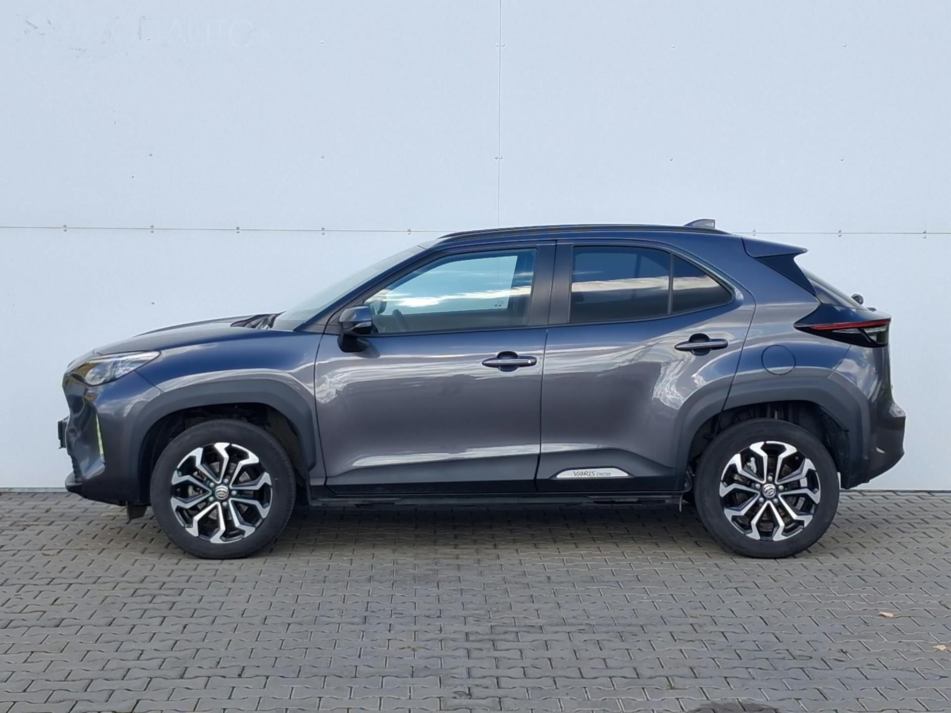 Toyota Yaris Cross, 1.5 HSD e-CVT Style FWD - fotka 3