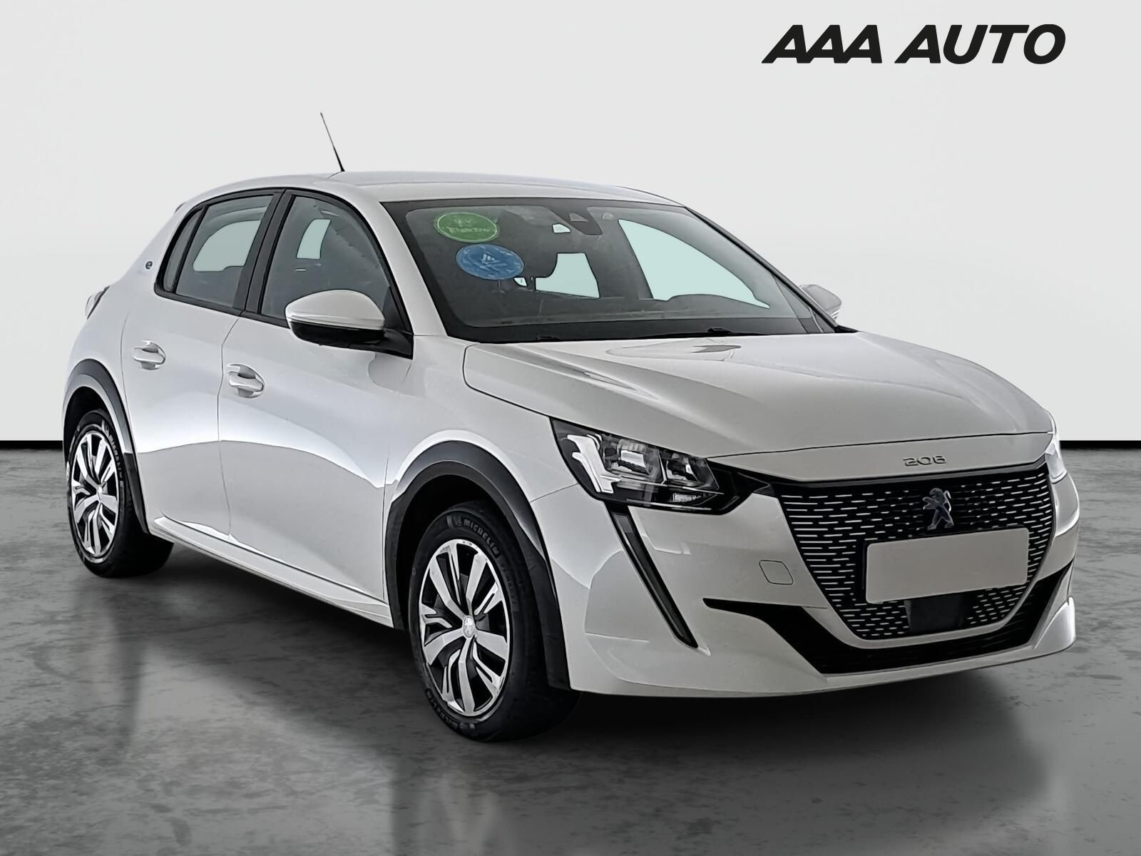 Peugeot 208, 50 kWh, SoH 86%, Active