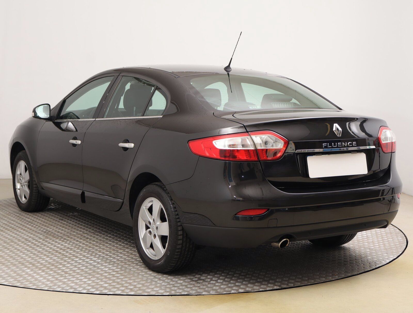 Renault Fluence, 1.6 16V, Automatická klima - fotka 4