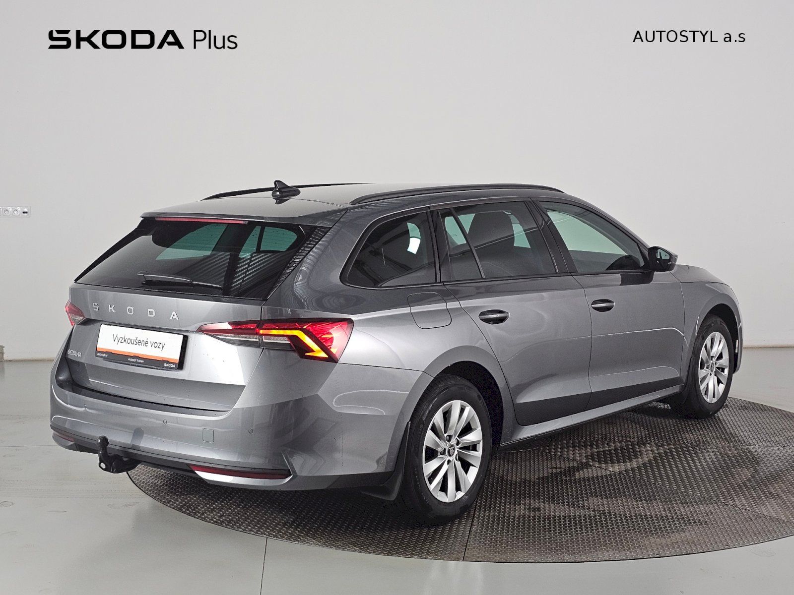 Škoda Octavia, 1.5TSI 110KW TOP SELECTION - fotka 2