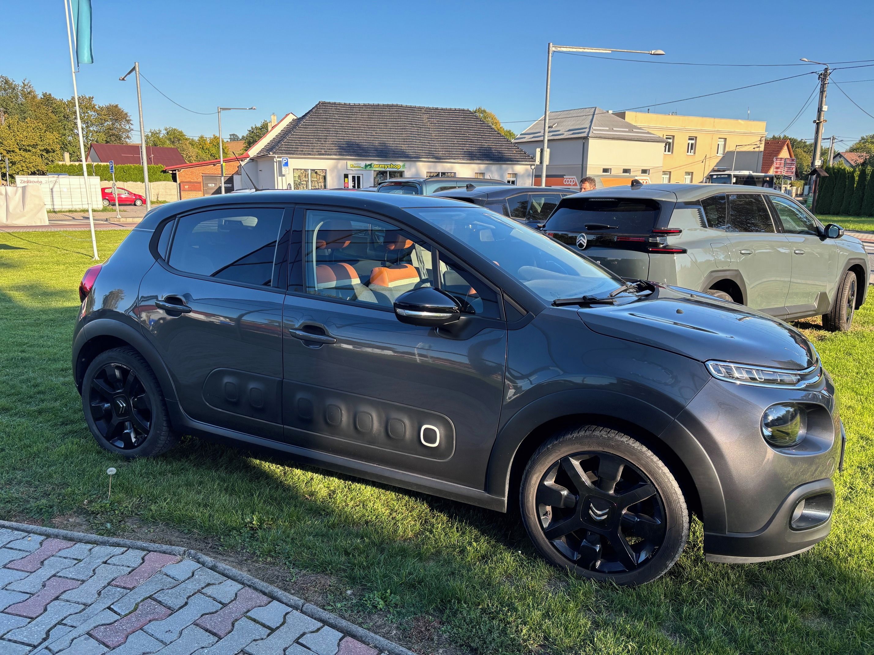 Citroën C3, 1.2 PT110 SHINE 81kW - fotka 5