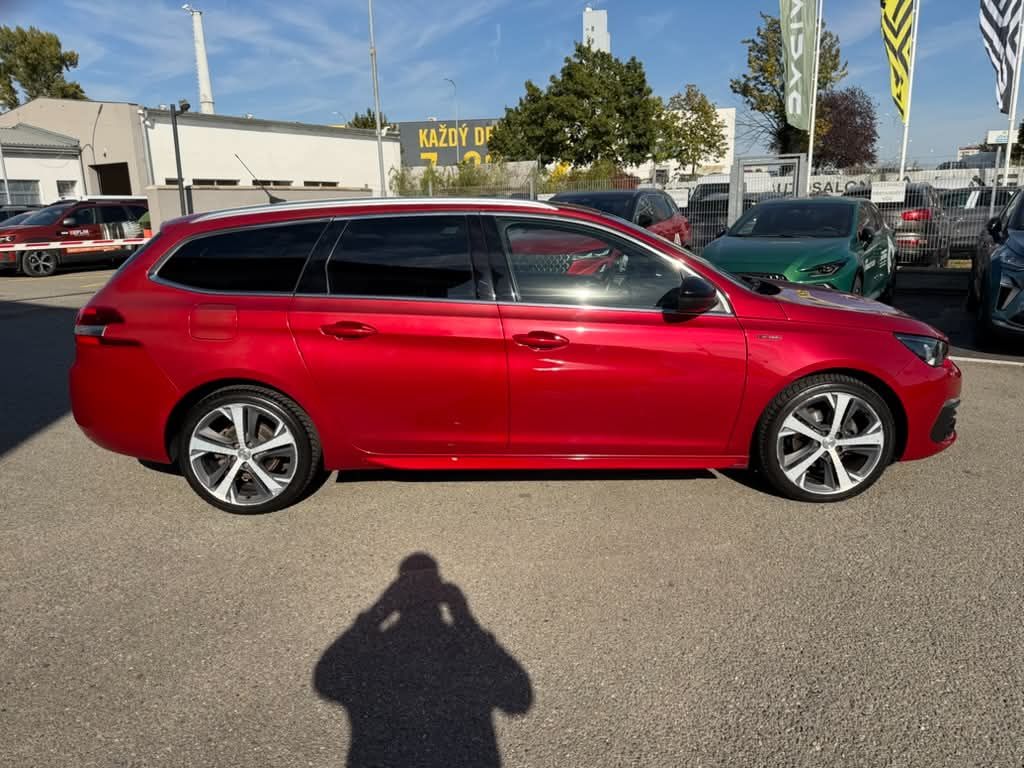 Peugeot 308, SW GT LINE 1,2 130K - fotka 4