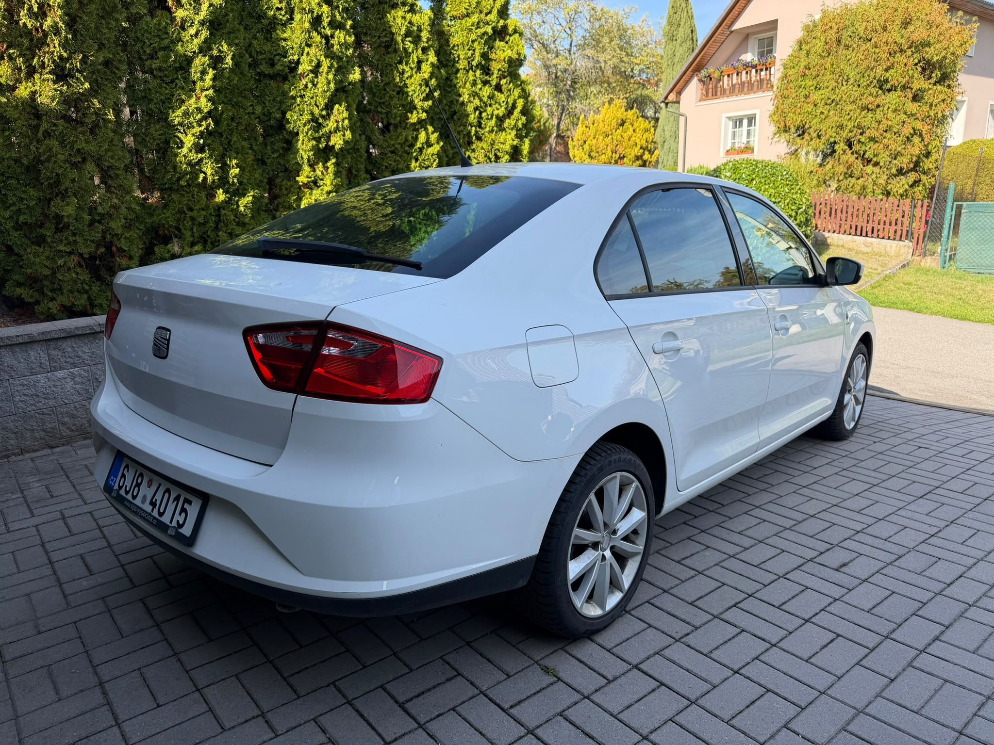Seat Toledo, 1,2-63kw,M5 - fotka 5