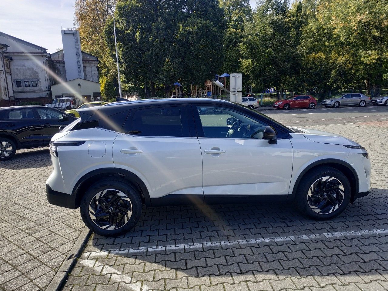Nissan Qashqai, ePOWER 205k 2WD, SKLADEM - fotka 4