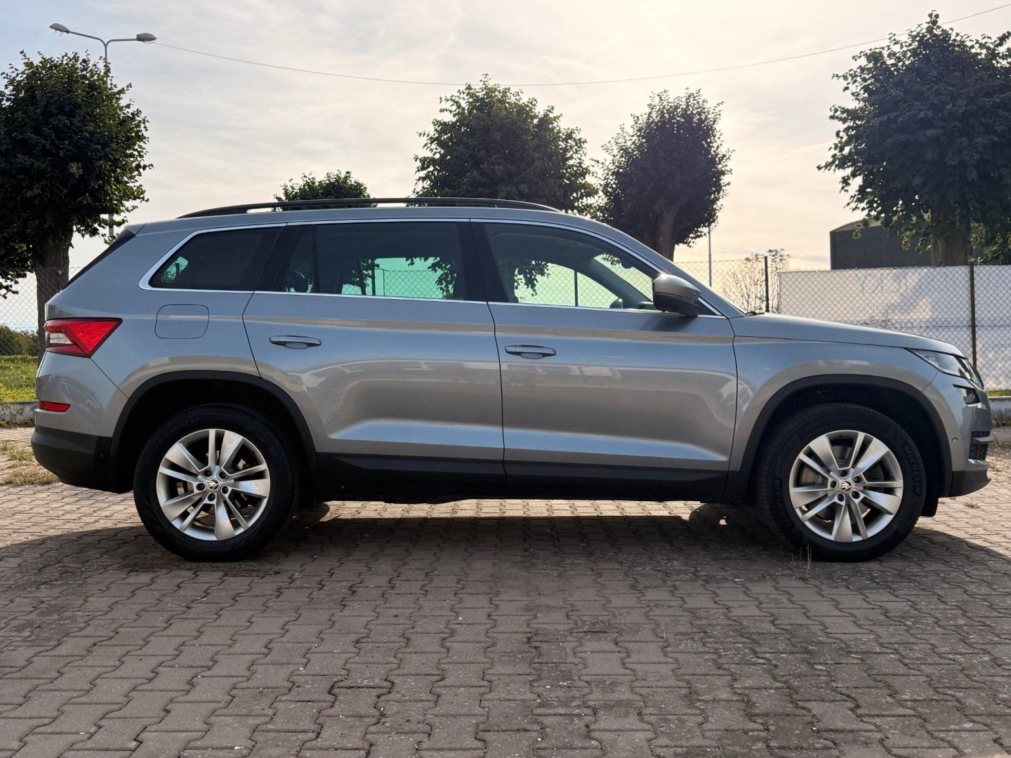 Škoda Kodiaq, 2.0 TDI DSG 4x4 XEN NAVI - fotka 4
