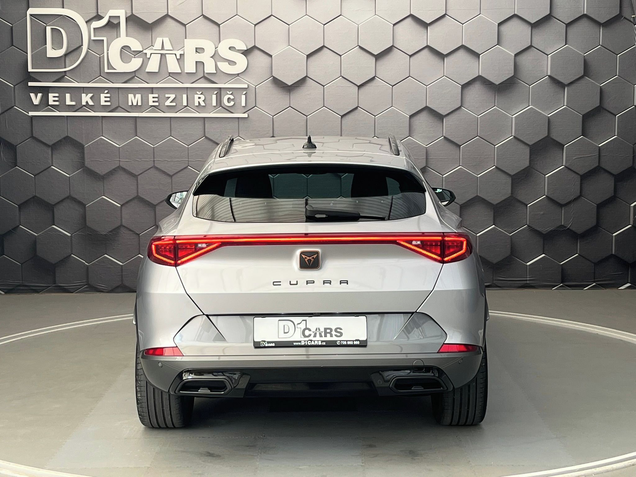 Cupra Formentor, 2.0 TSi 140kW DSG 4x4 ČR 1.maj - fotka 4