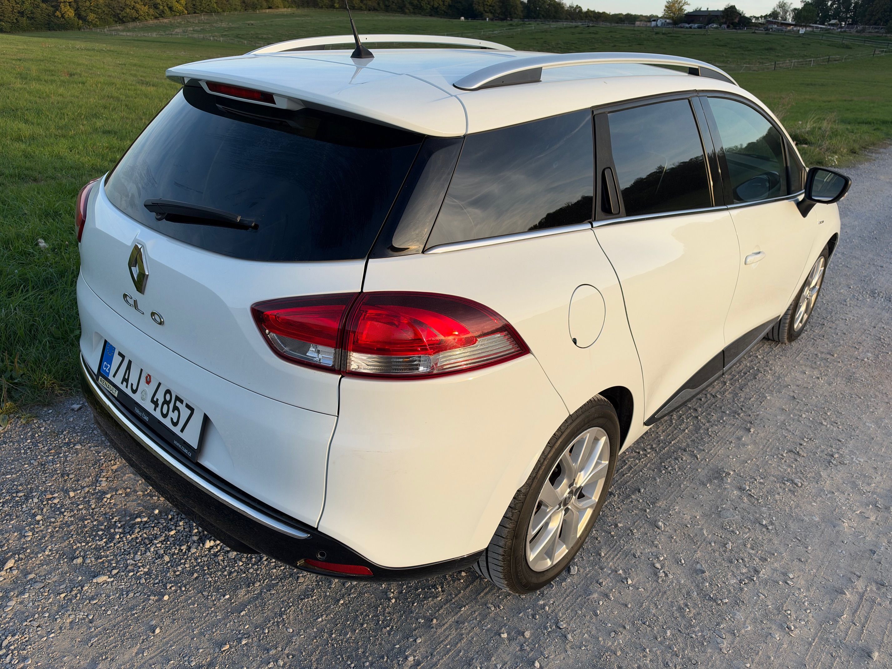 Renault Clio, 1.5dCi GRANDTOUR NAVI ČR - fotka 3