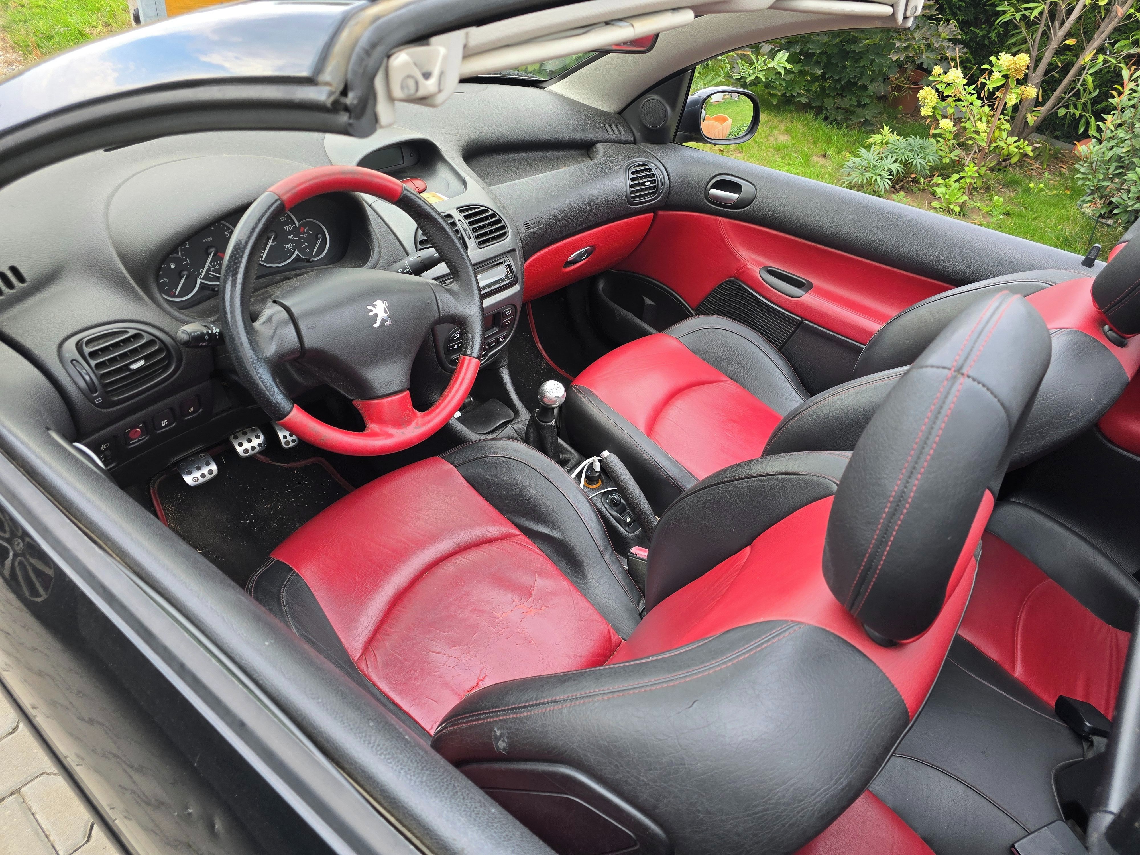 Peugeot 206, nová STK do 10/2028 - fotka 6