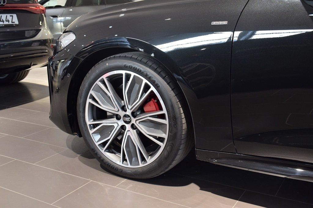 Audi A5, e-hybrid q S-Line Tech+ Matrix - fotka 3