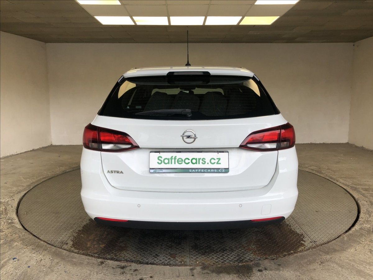 Opel Astra, 1,6 CDTI - fotka 6