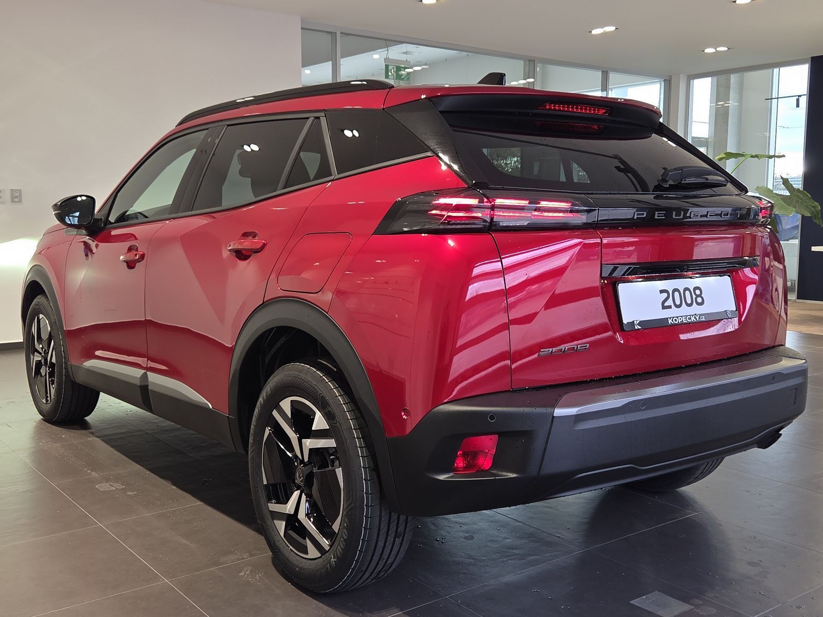 Peugeot 2008, ALLURE Hybrid 110 e-DCS6 - fotka 4
