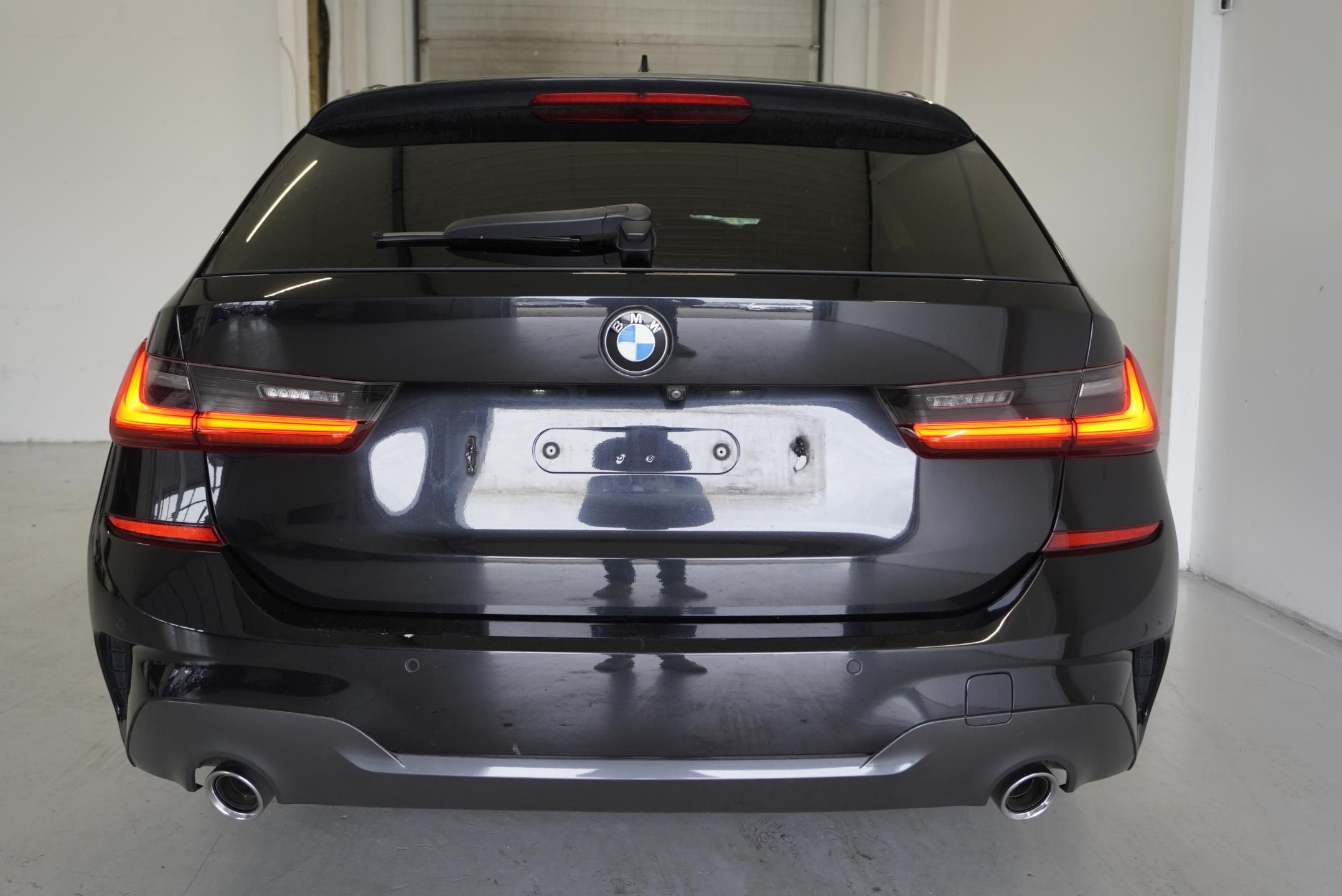 BMW Řada 3, 320D  2,0 M-SPORT XDRIVE AUT. - fotka 6