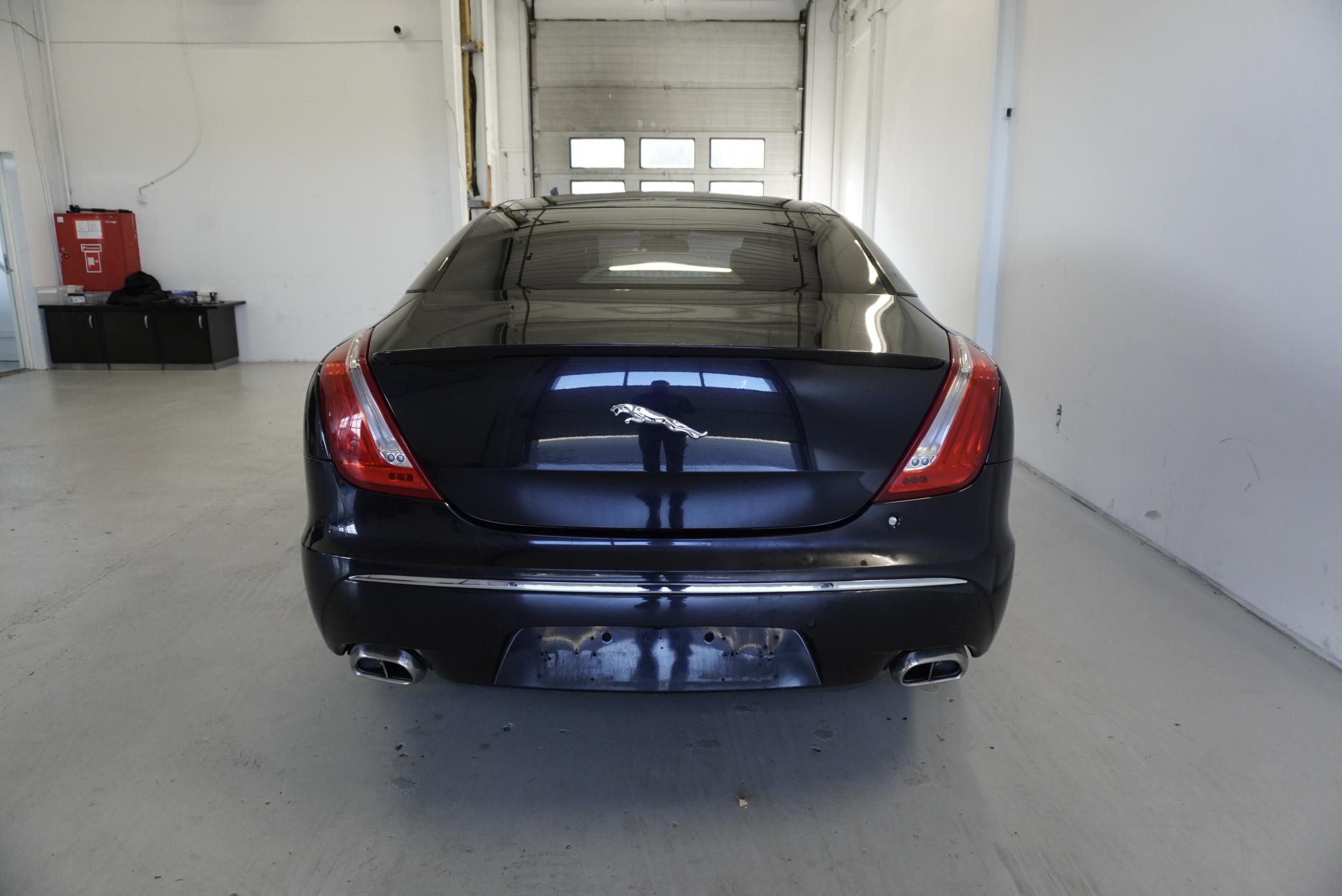 Jaguar XJ, XJ  3,0D V6 AUTOMAT - fotka 6