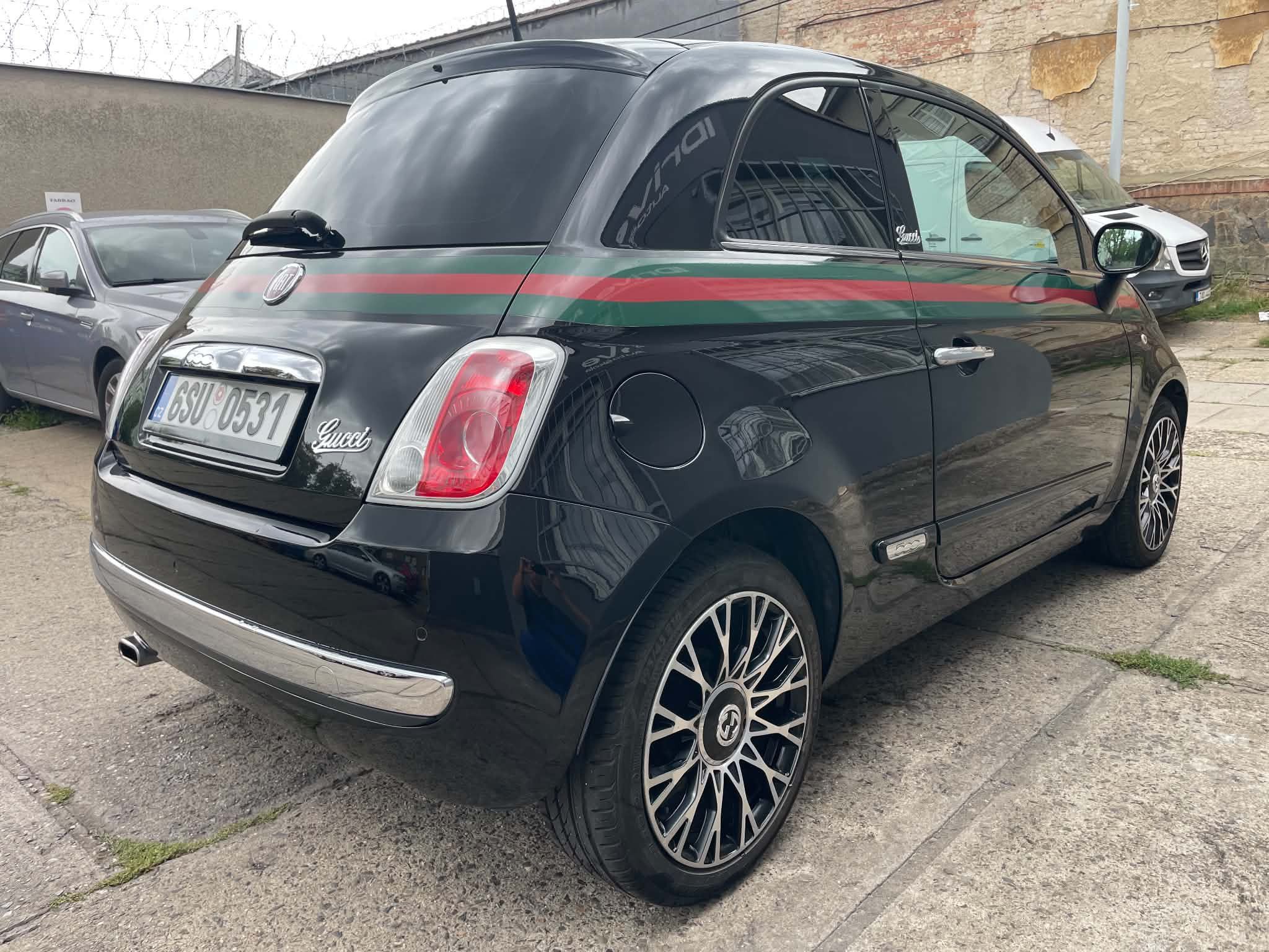 Fiat 500, Fiat 500 Gucci 1.2 automat - fotka 4