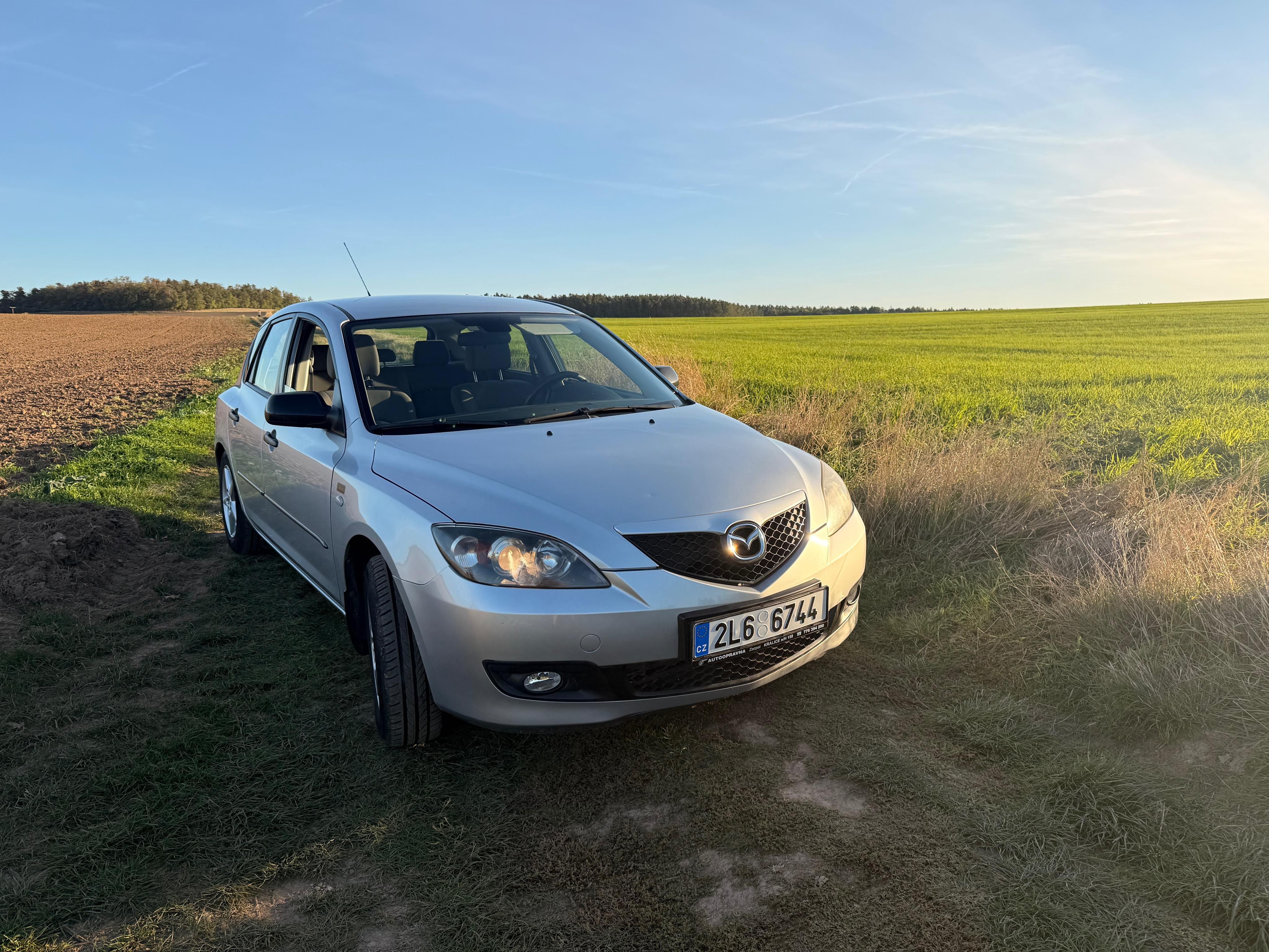 Mazda 3, Mazda 3 – 1.4i 90 000 Km - fotka 4