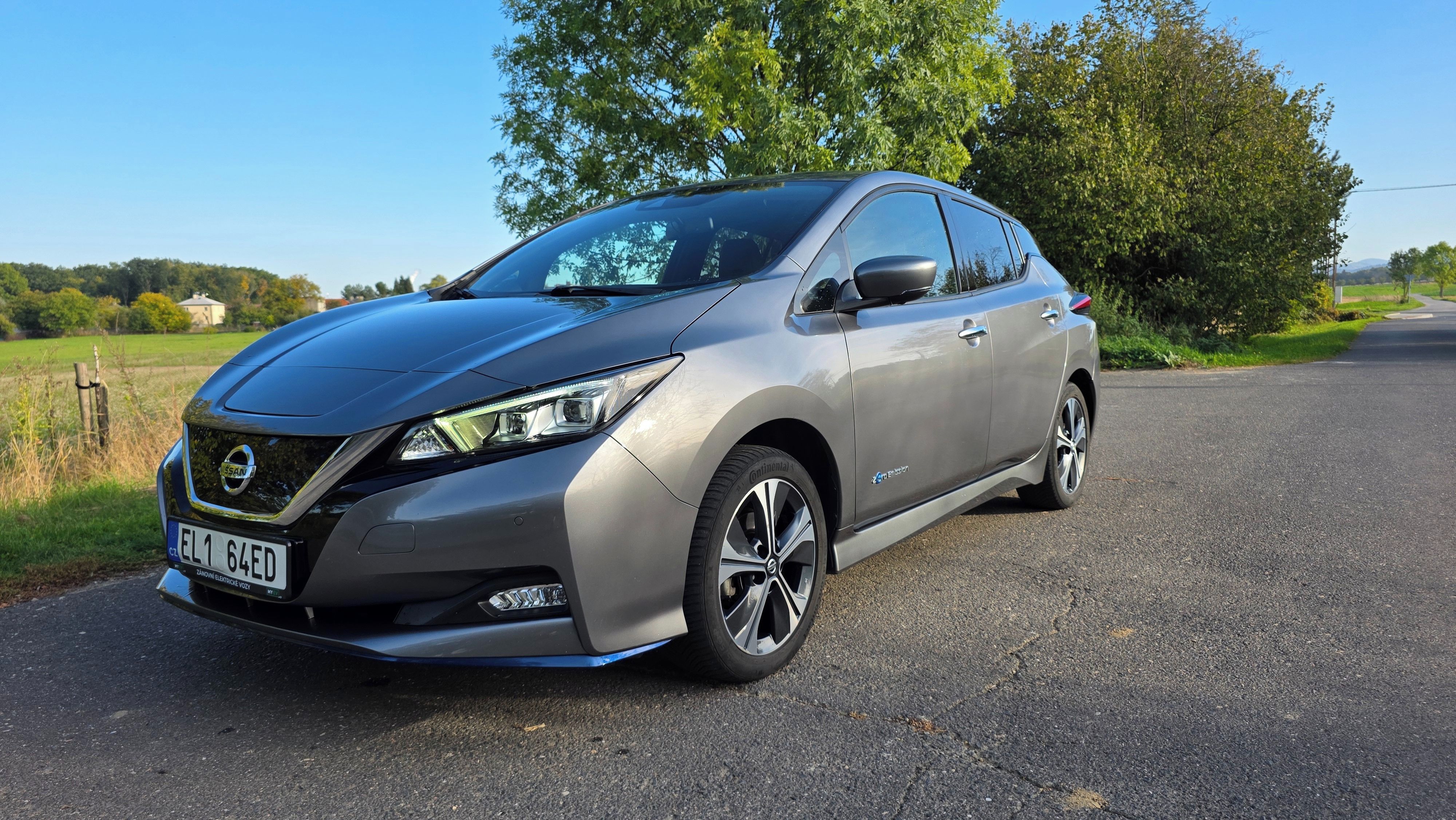 Nissan LEAF, 62 kWh, TEKNA, Tažné, SOH 89% - fotka 5