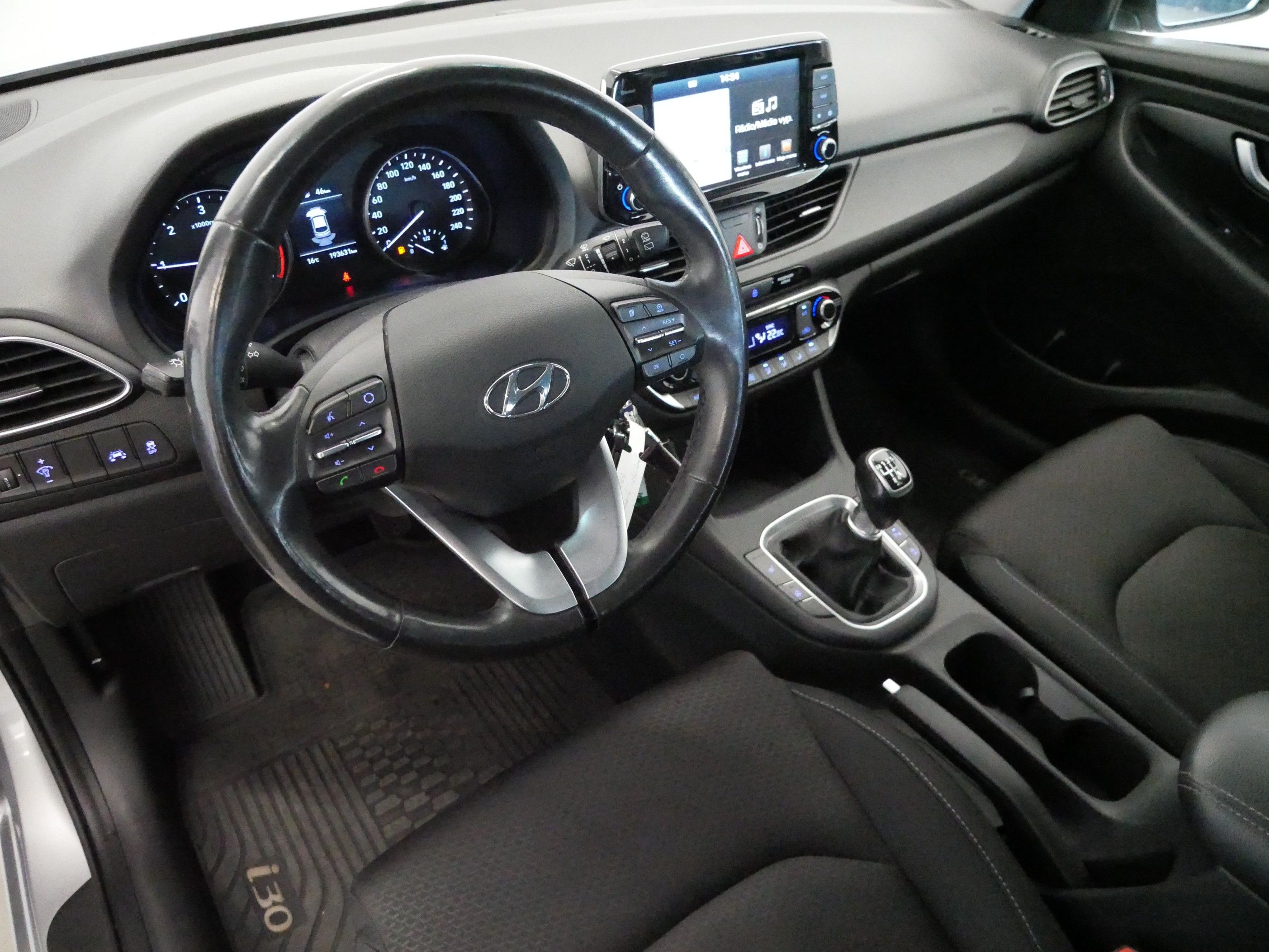 Hyundai i30, 1.6 CRDI, 81kW Style - fotka 5