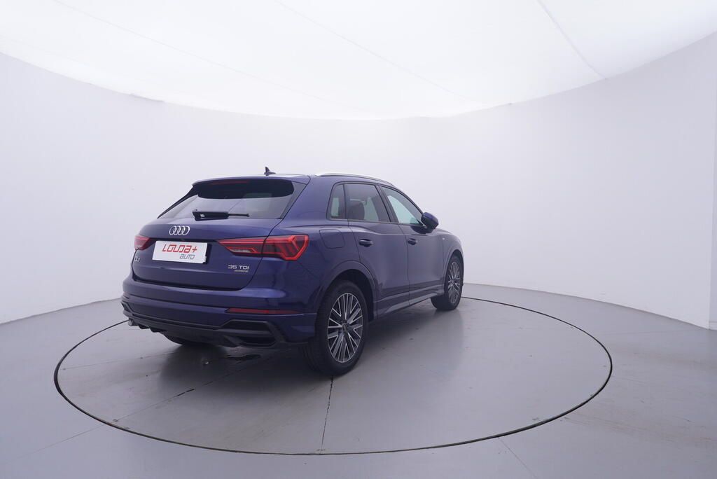 Audi Q3, S-line 2.0 TDI 110 kW - fotka 5