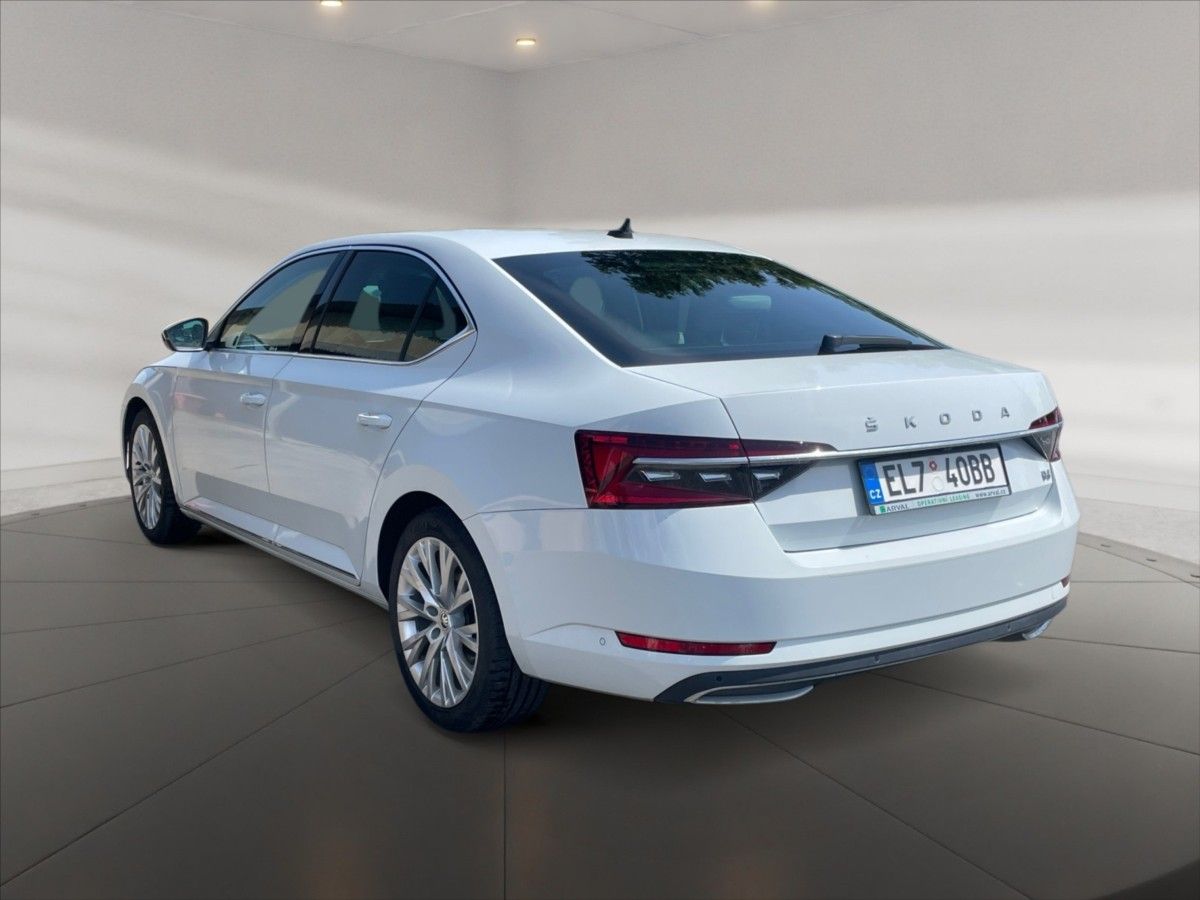 Škoda Superb, 1,4 PHEV 160 L&K DSG - fotka 4