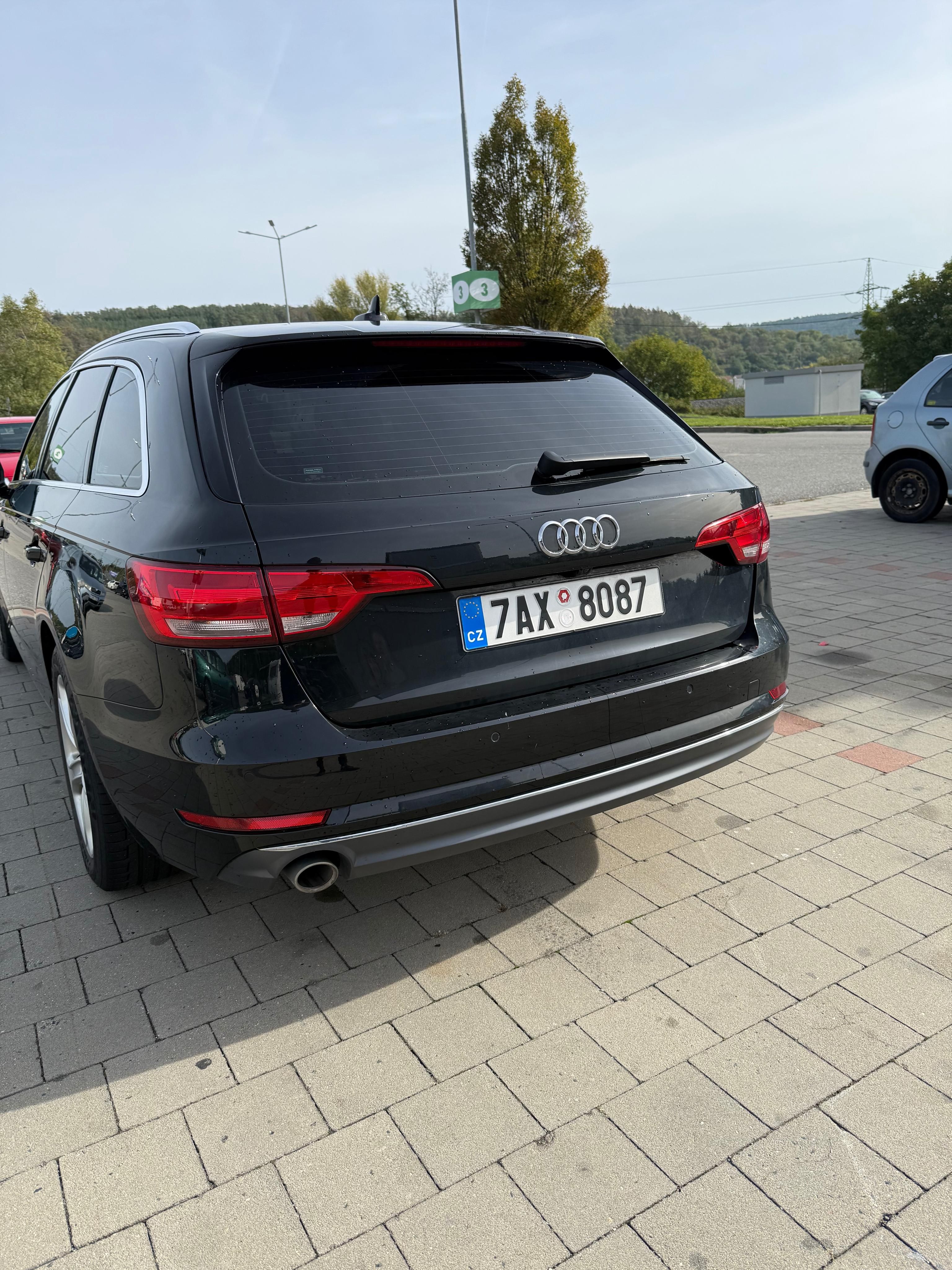 Audi A4 Avant - fotka 5