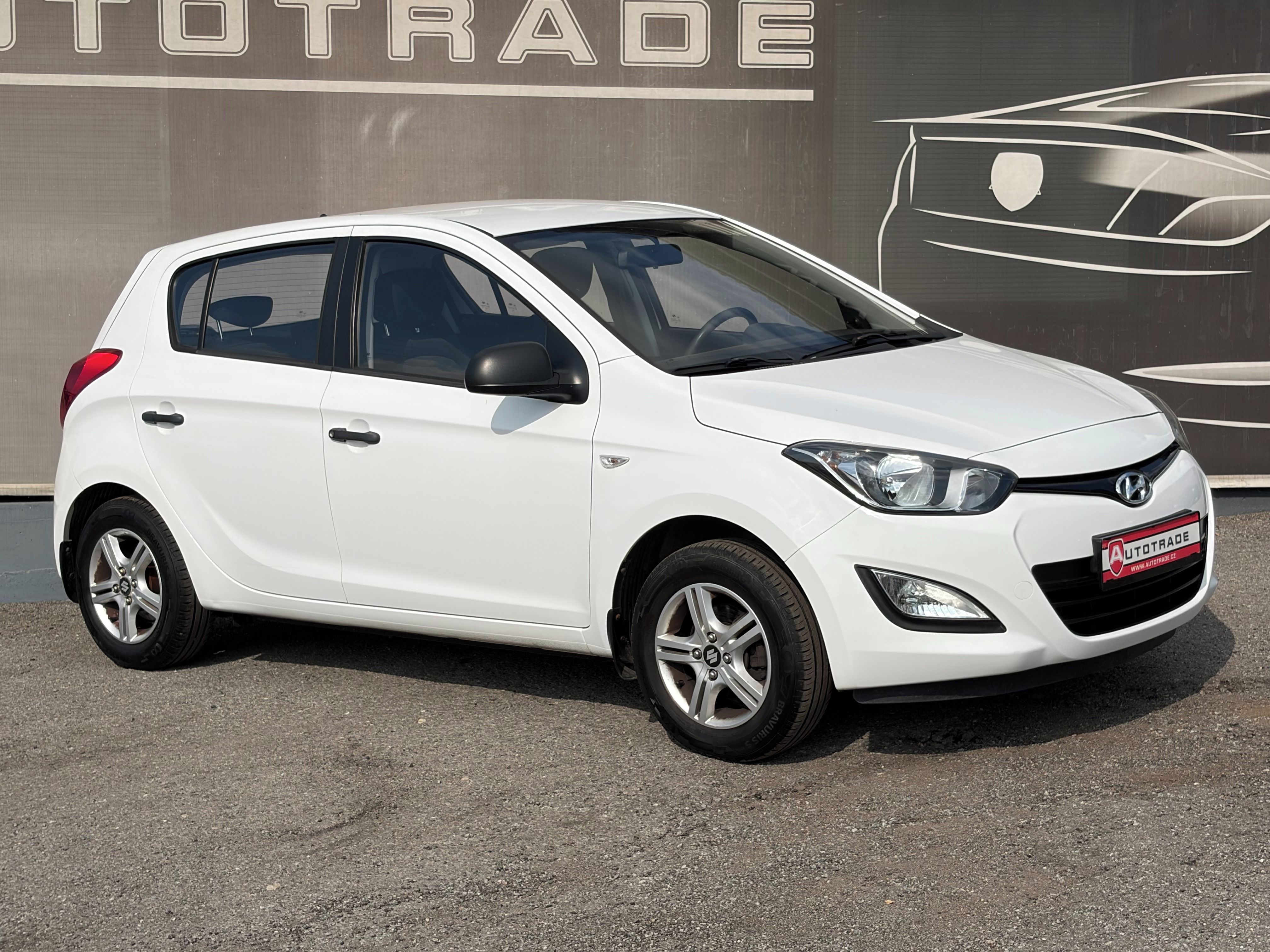 Hyundai i20, 1.2i 63kW, KLIMA, 2x kola, ČR - fotka 6