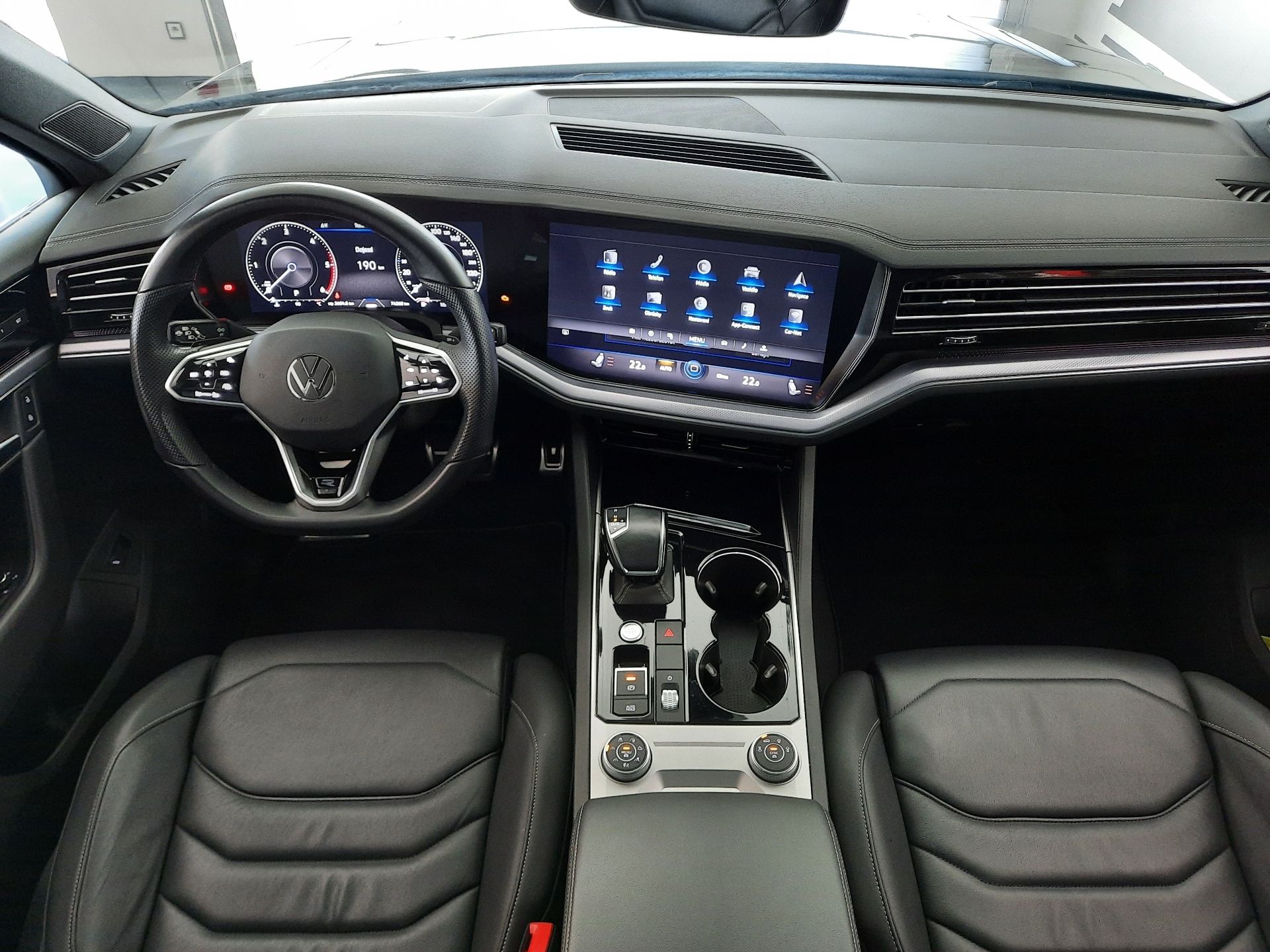 Volkswagen Touareg, R-Line 3.0 TDI 4Motion (210kW/ - fotka 5