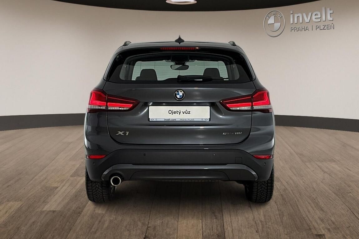 BMW X1, sDrive18i - fotka 4