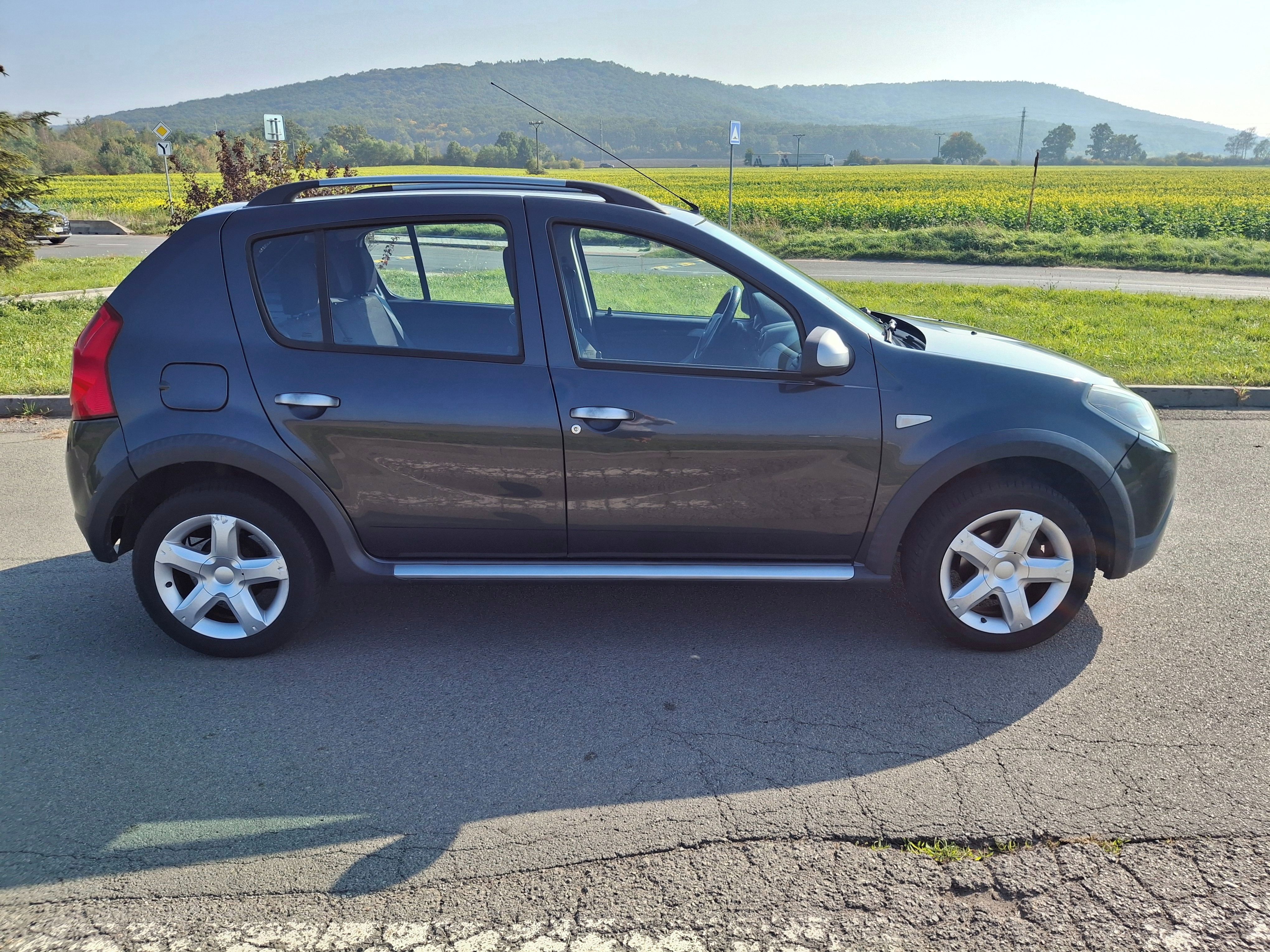 Dacia Sandero, STEPWAY 1,6 64 KW ALU KLIMA - fotka 4