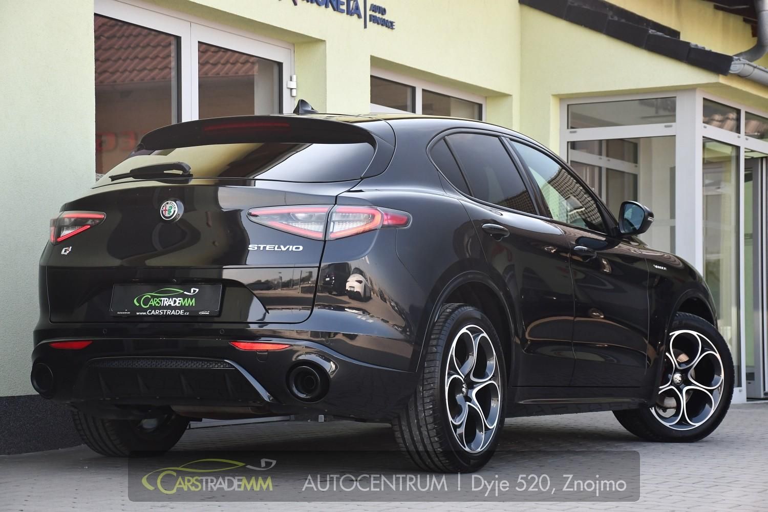 Alfa Romeo Stelvio, 2.2D 16V 154kW Veloce AT8-Q4 - fotka 5