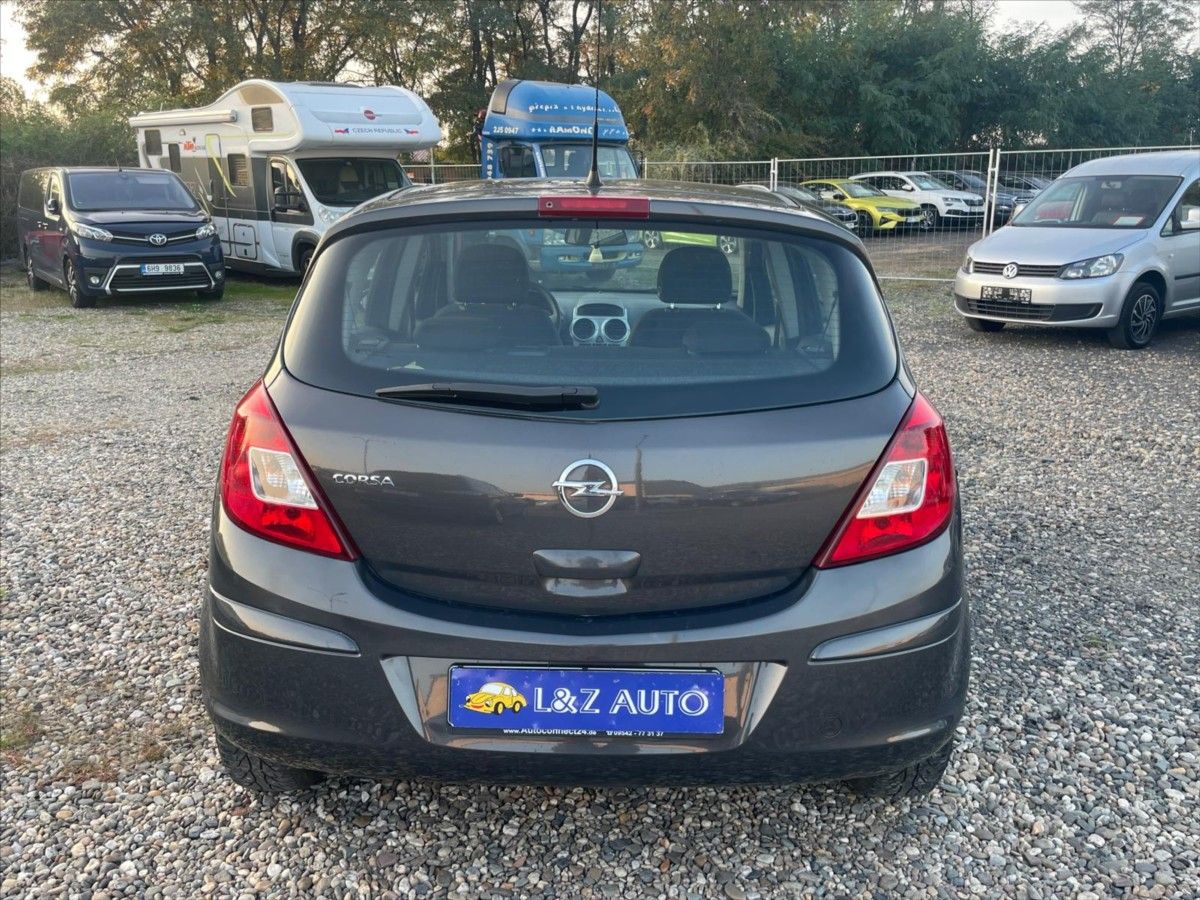 Opel Corsa, 1,2 i - fotka 5
