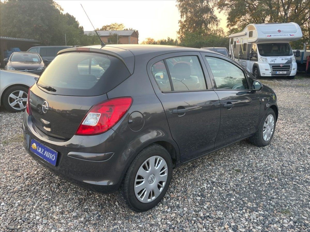 Opel Corsa, 1,2 i - fotka 4