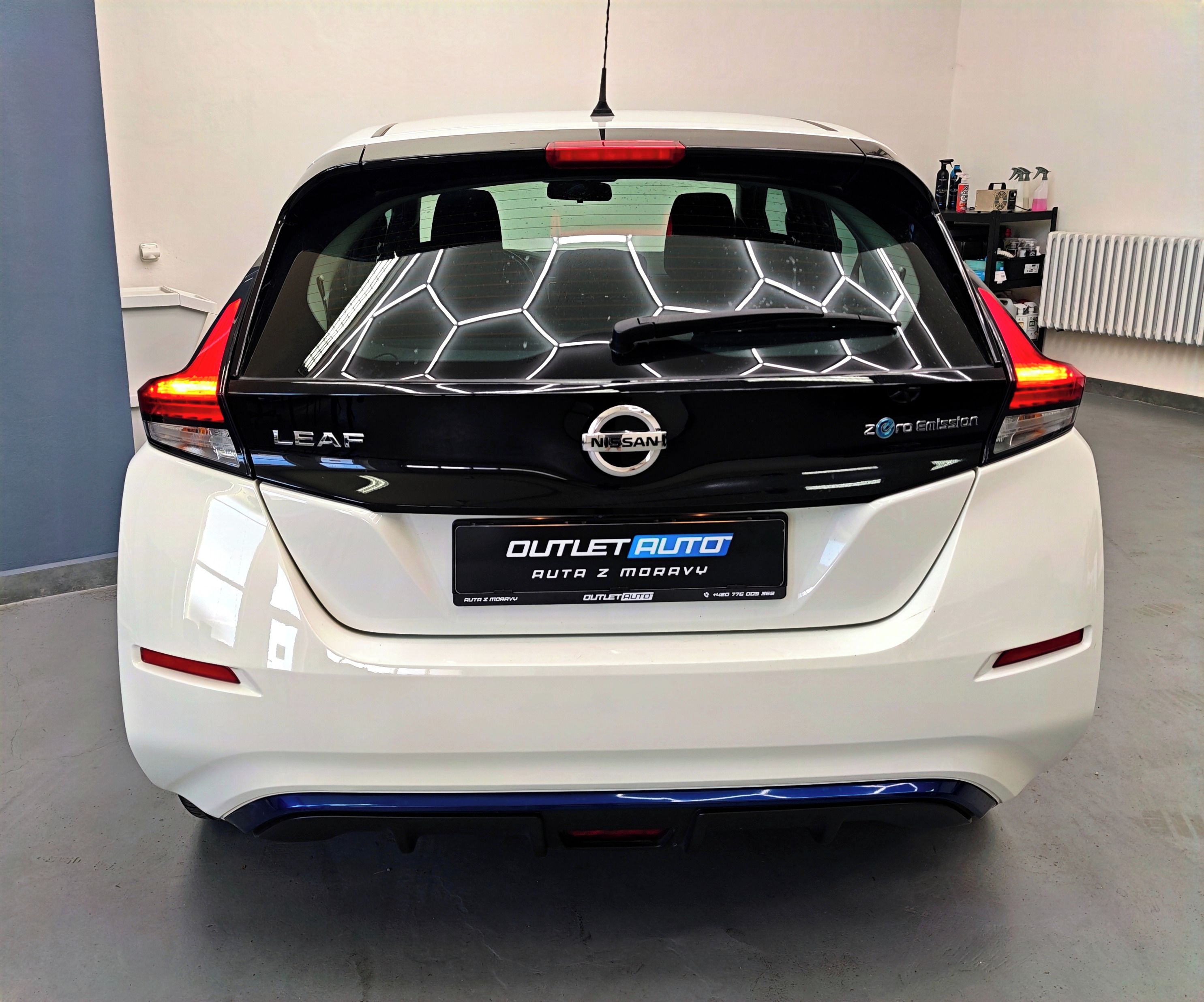 Nissan LEAF, ACENTA,40KWh,110kw,SOH 90%,DPH - fotka 6