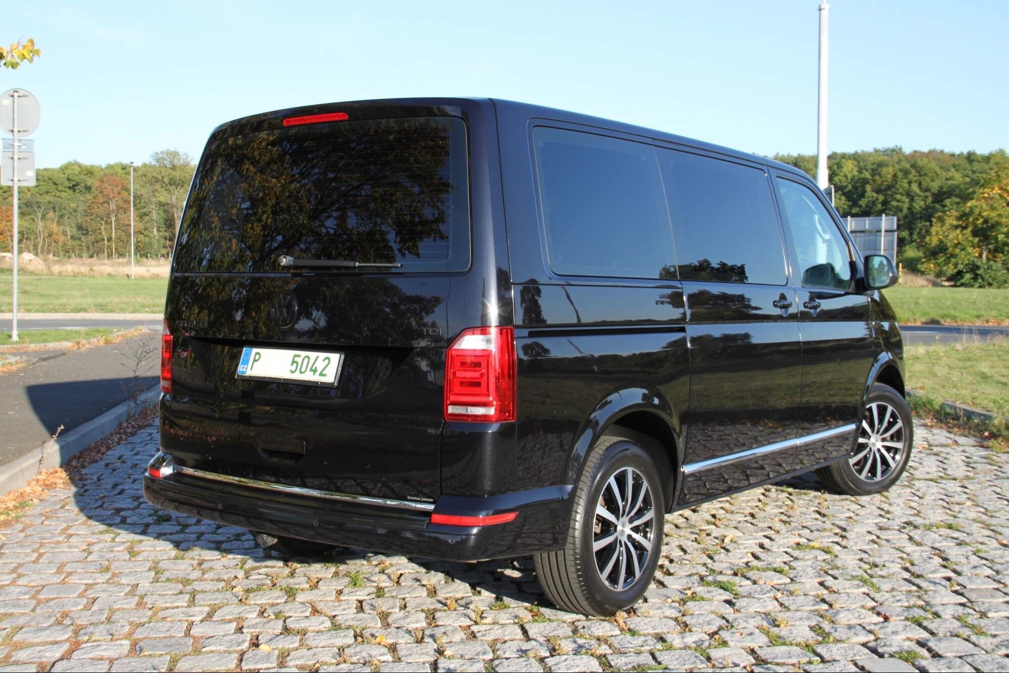 Volkswagen Multivan, 2.0Tdi,Trend,FullLED,Vý.Okna - fotka 6