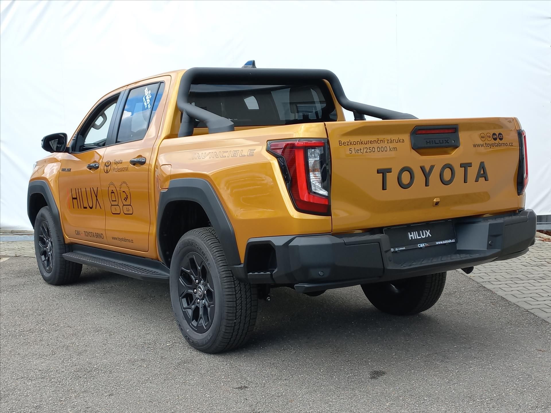 Toyota Hilux, 2,8 2.8L D 204k 48V MHEV  Doub - fotka 6