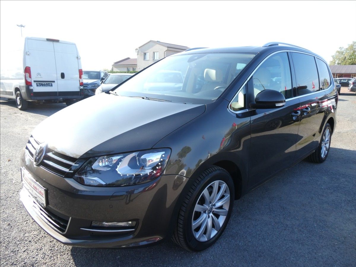 Volkswagen Sharan, 2,0 TDi HIGHLINE,7.MÍST,1.MAJ. - fotka 3