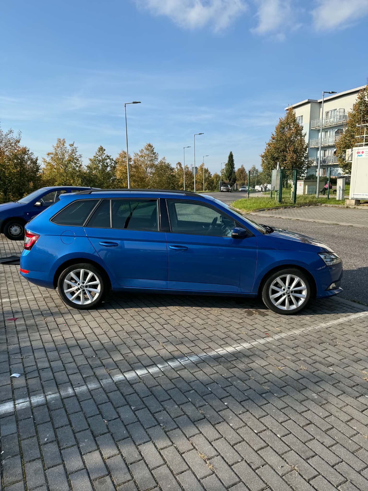 Škoda Fabia, Combi Style Plus 1.0 TSI 70 kW - fotka 4