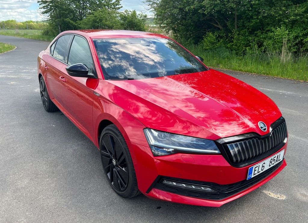 Škoda Superb, Sportline iV - fotka 2