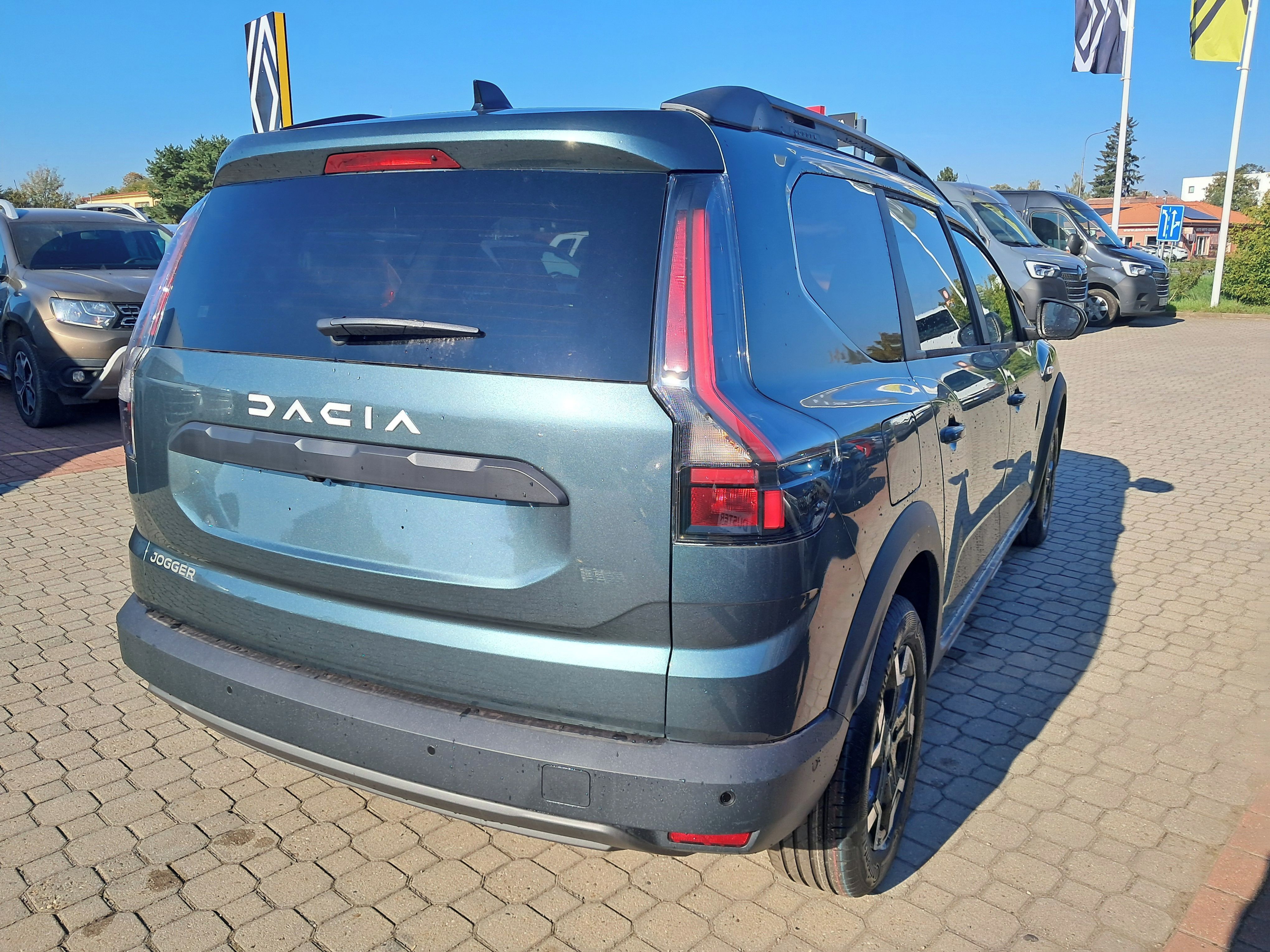 Dacia Jogger, TCe 110 Journey - 5 míst - fotka 6