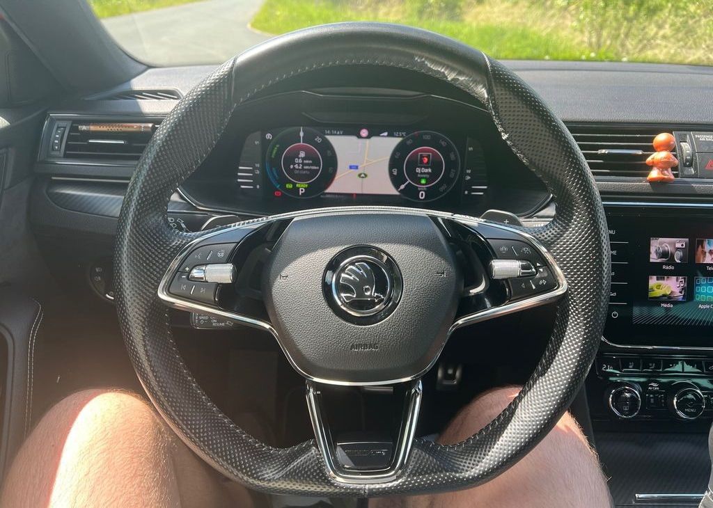 Škoda Superb, Sportline iV - fotka 4