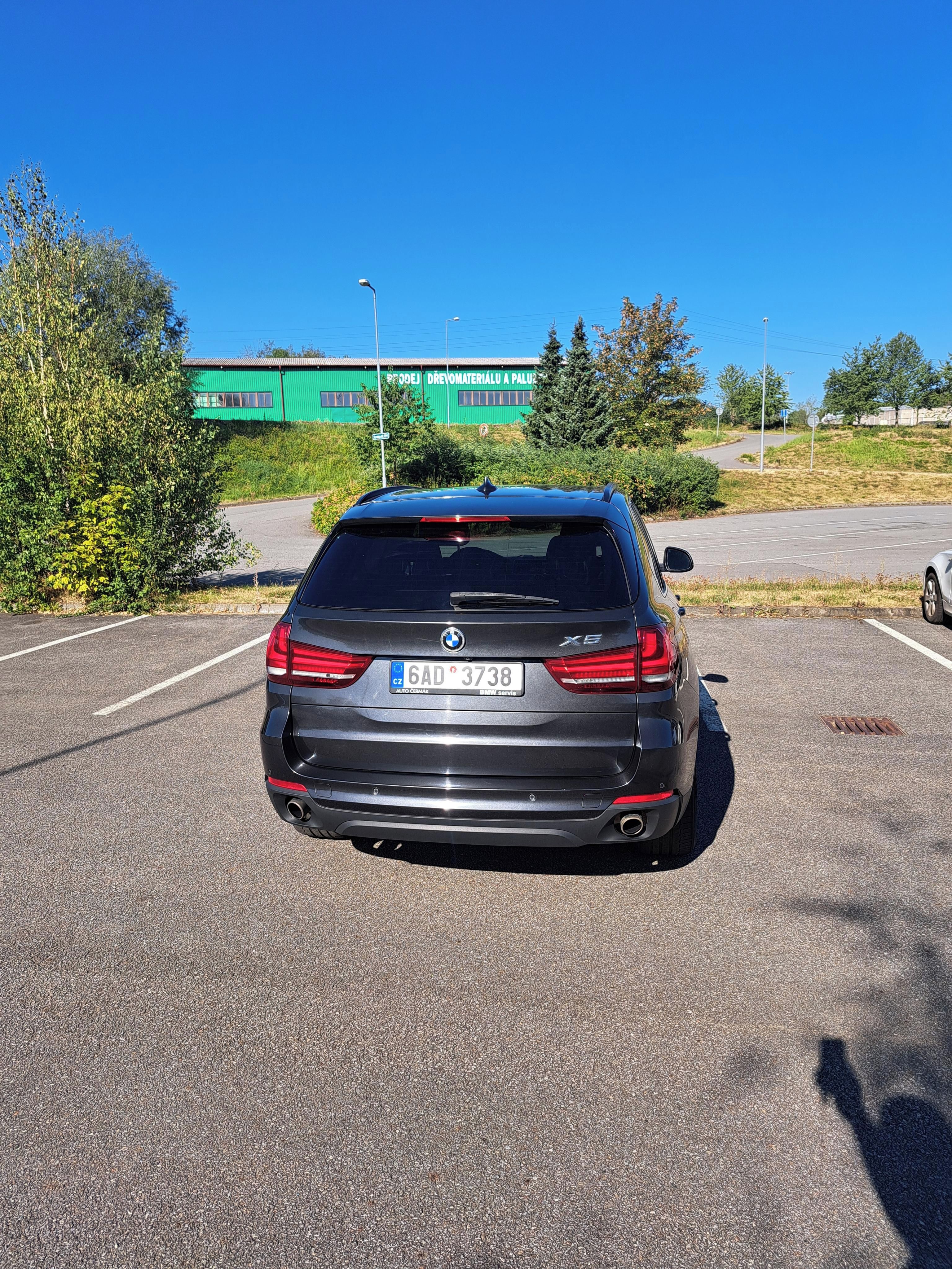 BMW X5 - fotka 4