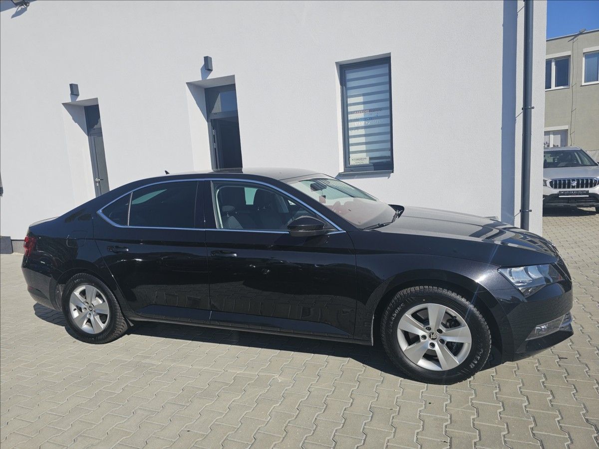 Škoda Superb, III 1,4 TSi 110KW Ambition+ - fotka 5