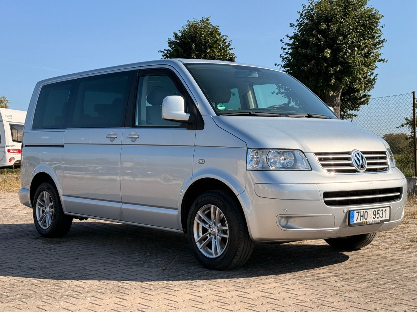 Volkswagen Multivan, 1.9 TDI 75 kw 7míst - fotka 3