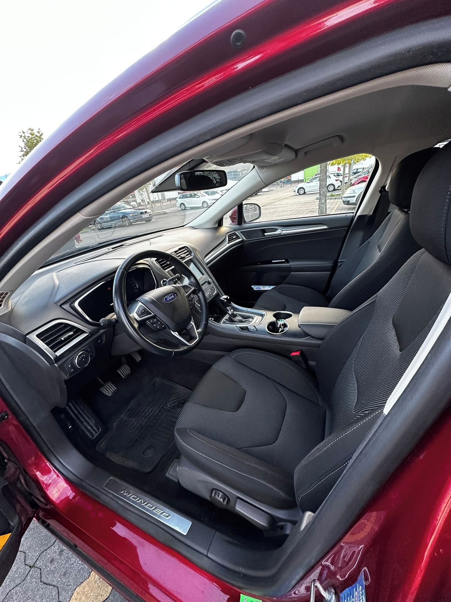 Ford Mondeo, 2.0 TDCi 110 kW | 1. majitel - fotka 6