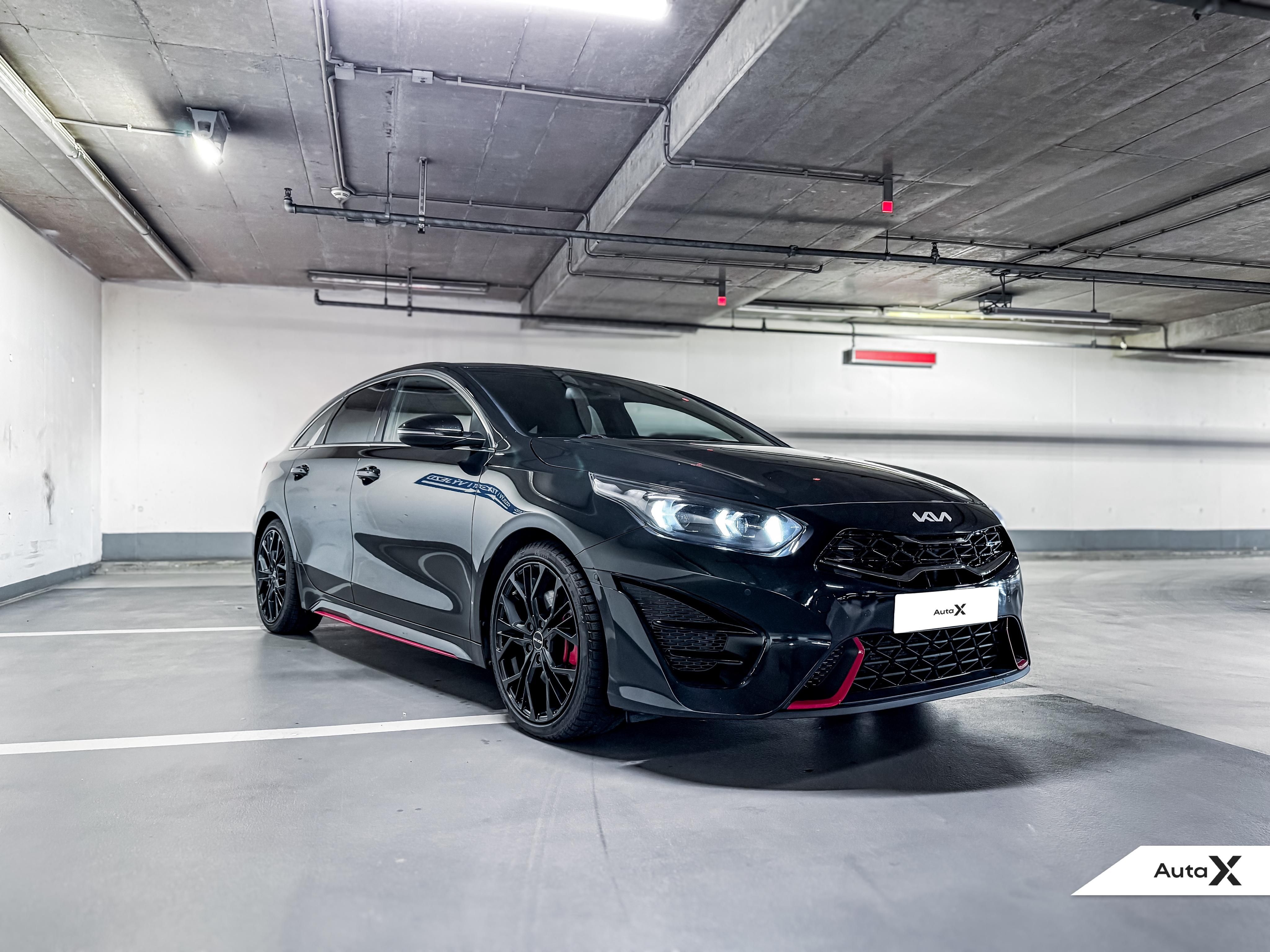 Kia ProCeed, GT 1.6 T-GDI 7DCT 150 kW - fotka 4