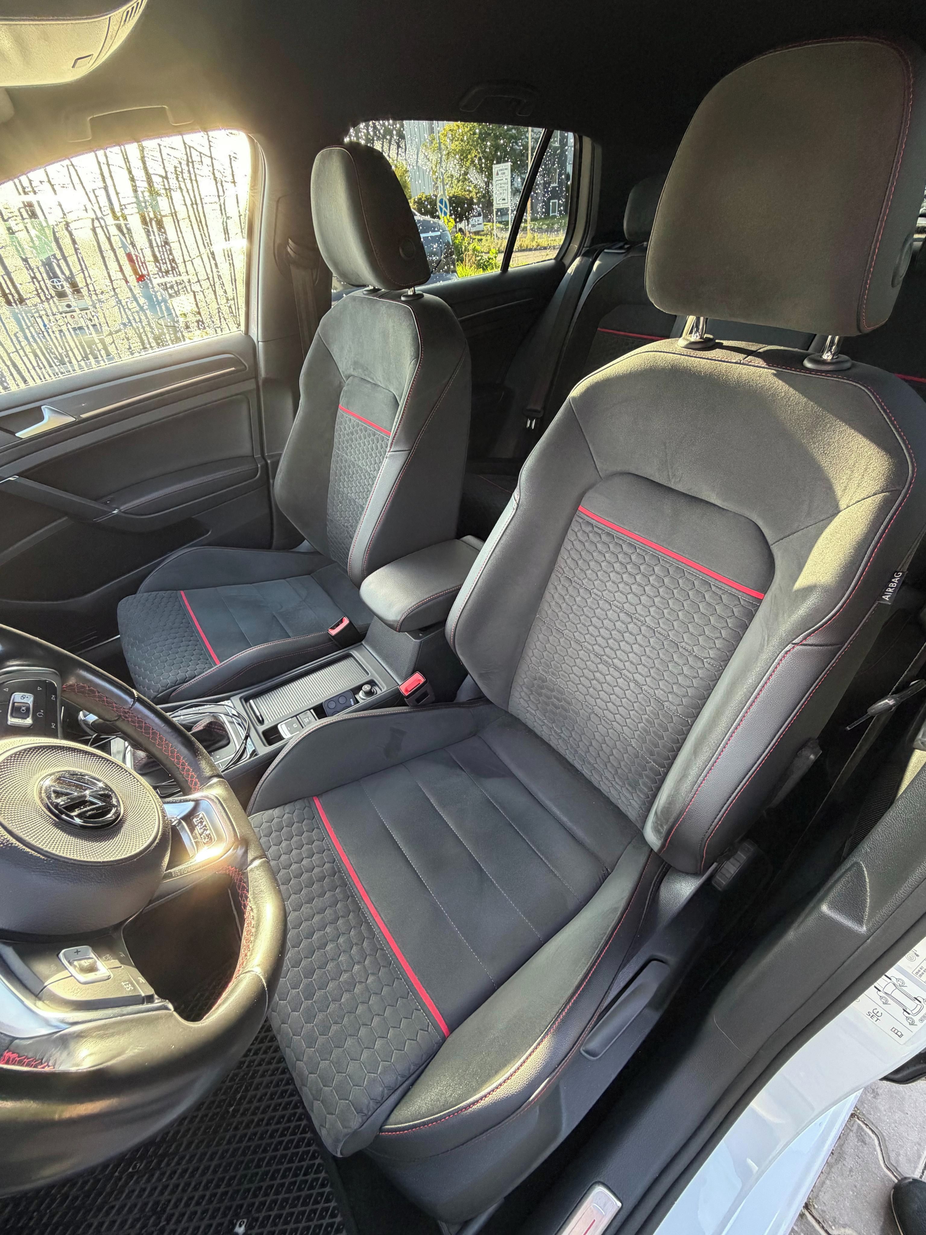 Volkswagen Golf, GOLF GTI 7.5 DSG PERFORMANCE - - fotka 6