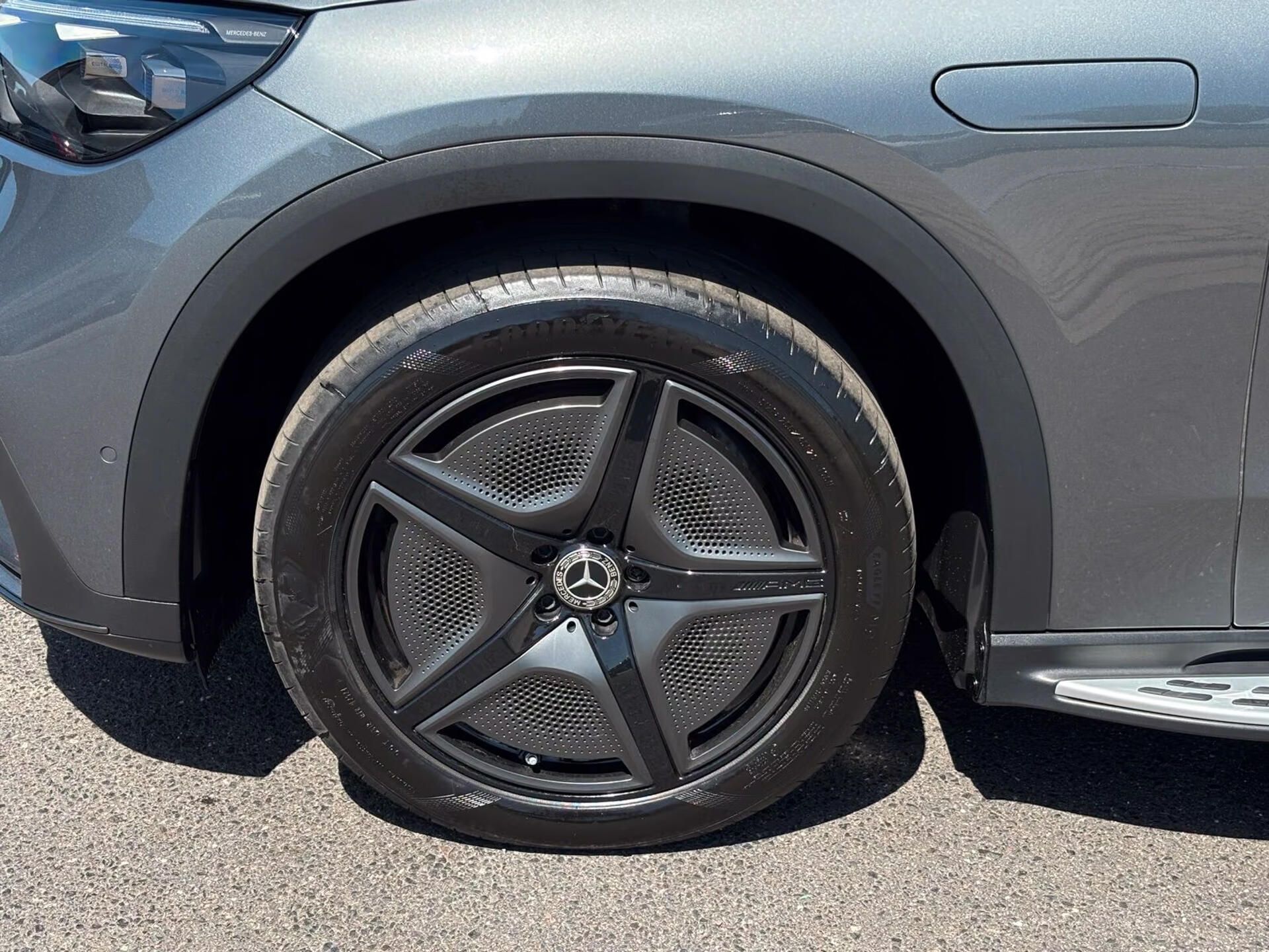 Mercedes-Benz EQE, 350+ AMG Pano 360 Distro DIGI - fotka 4